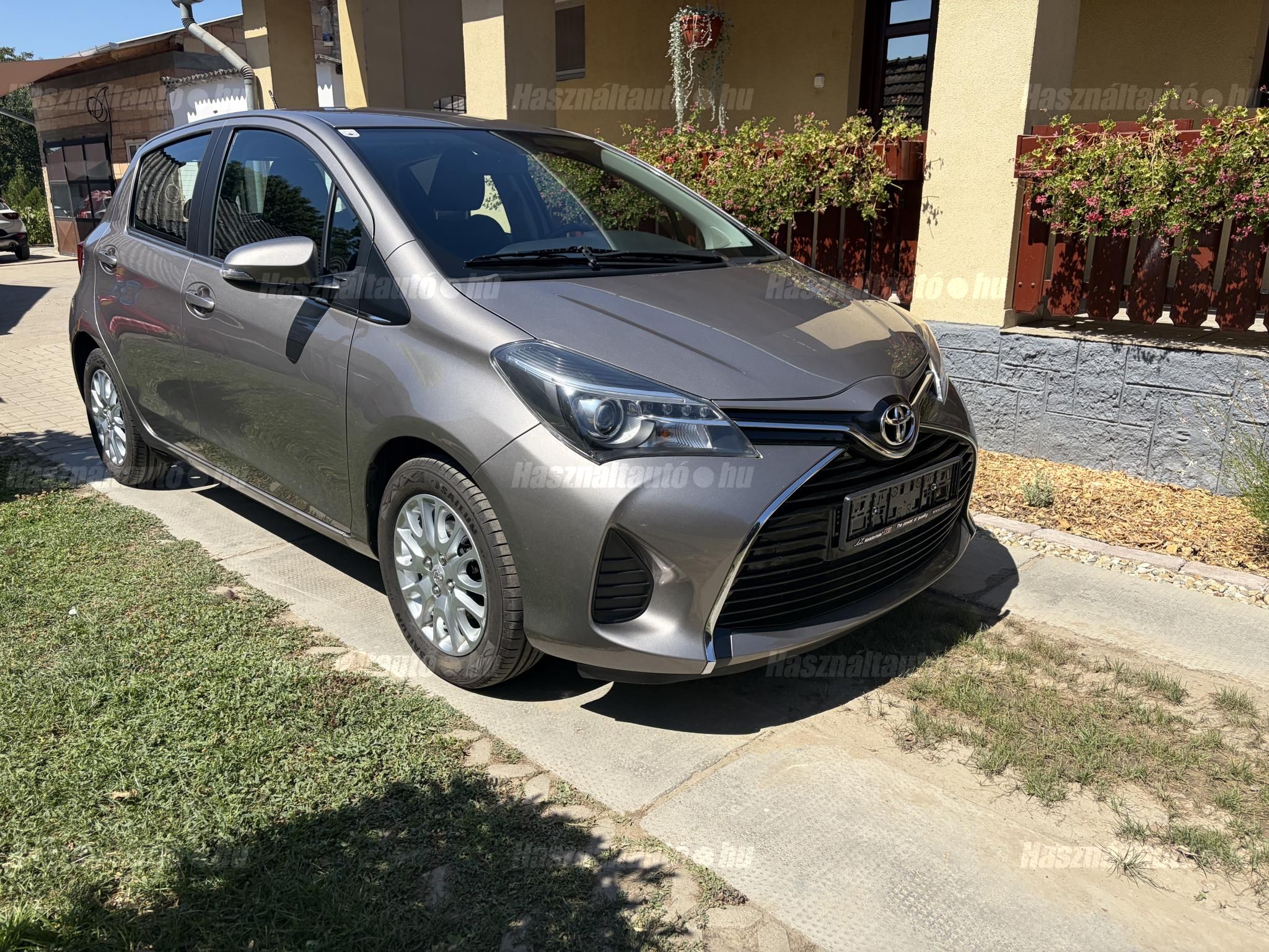 TOYOTA YARIS 2015/4 - 1