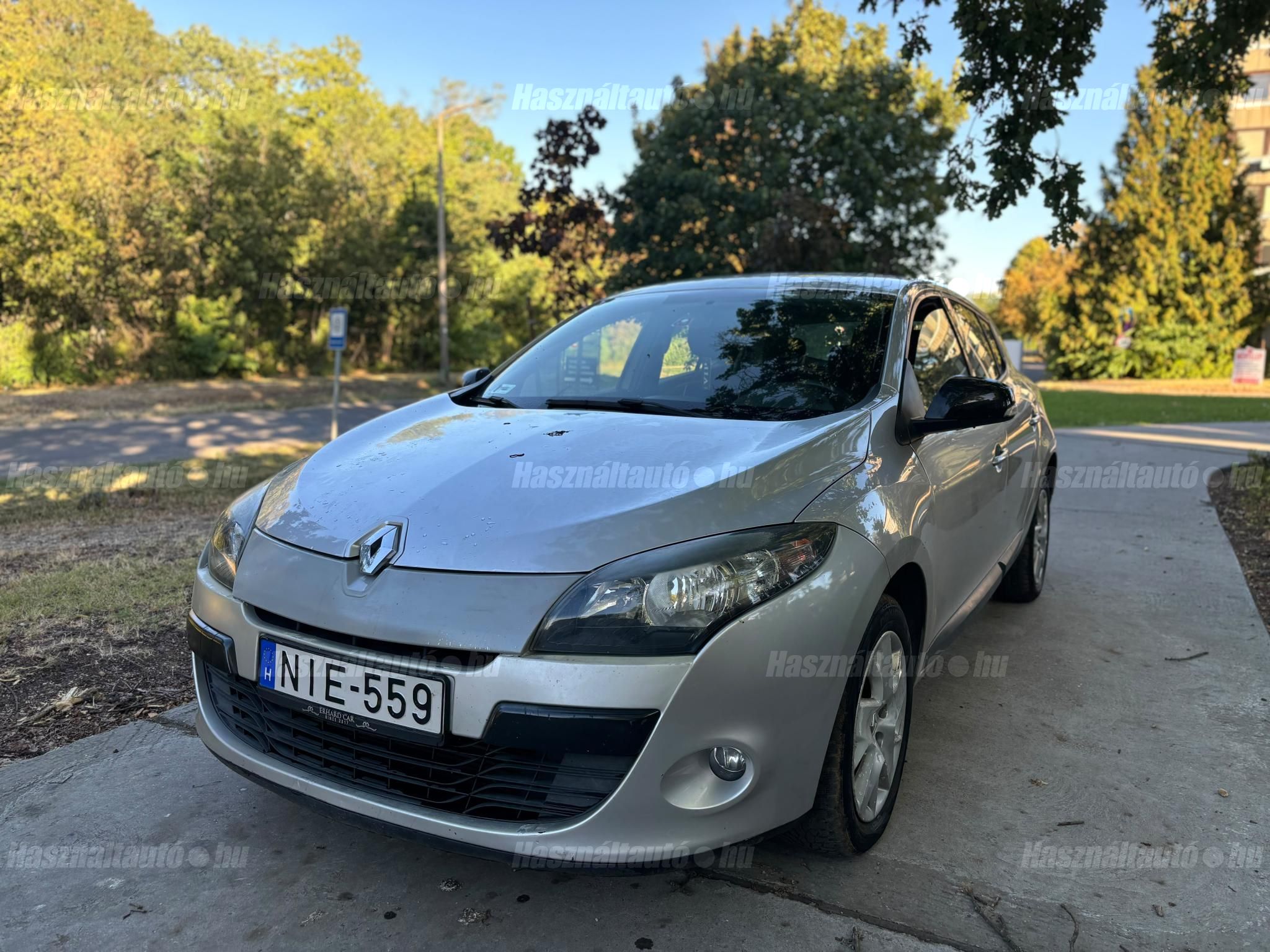 RENAULT MEGANE 2012/4 - 1