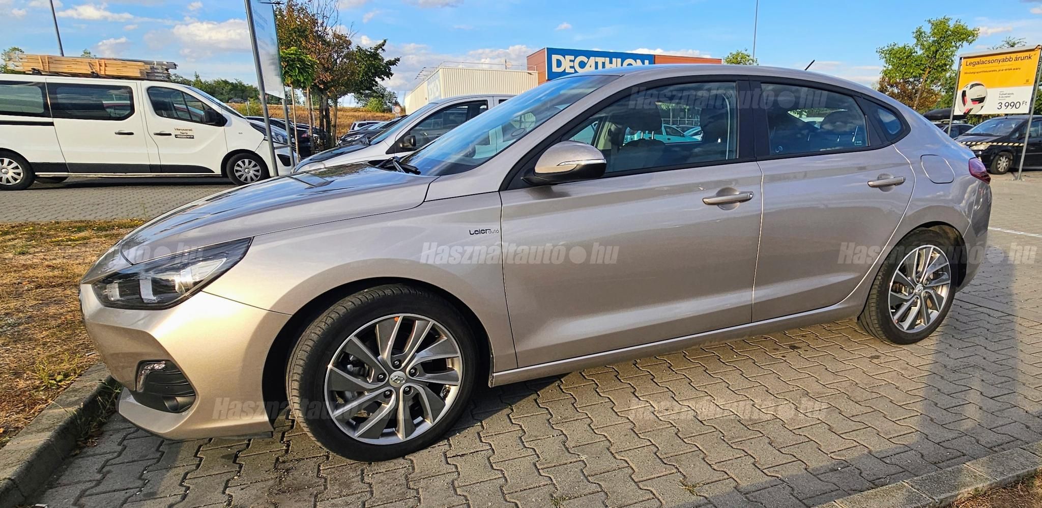 HYUNDAI I30 2018/7 - 1