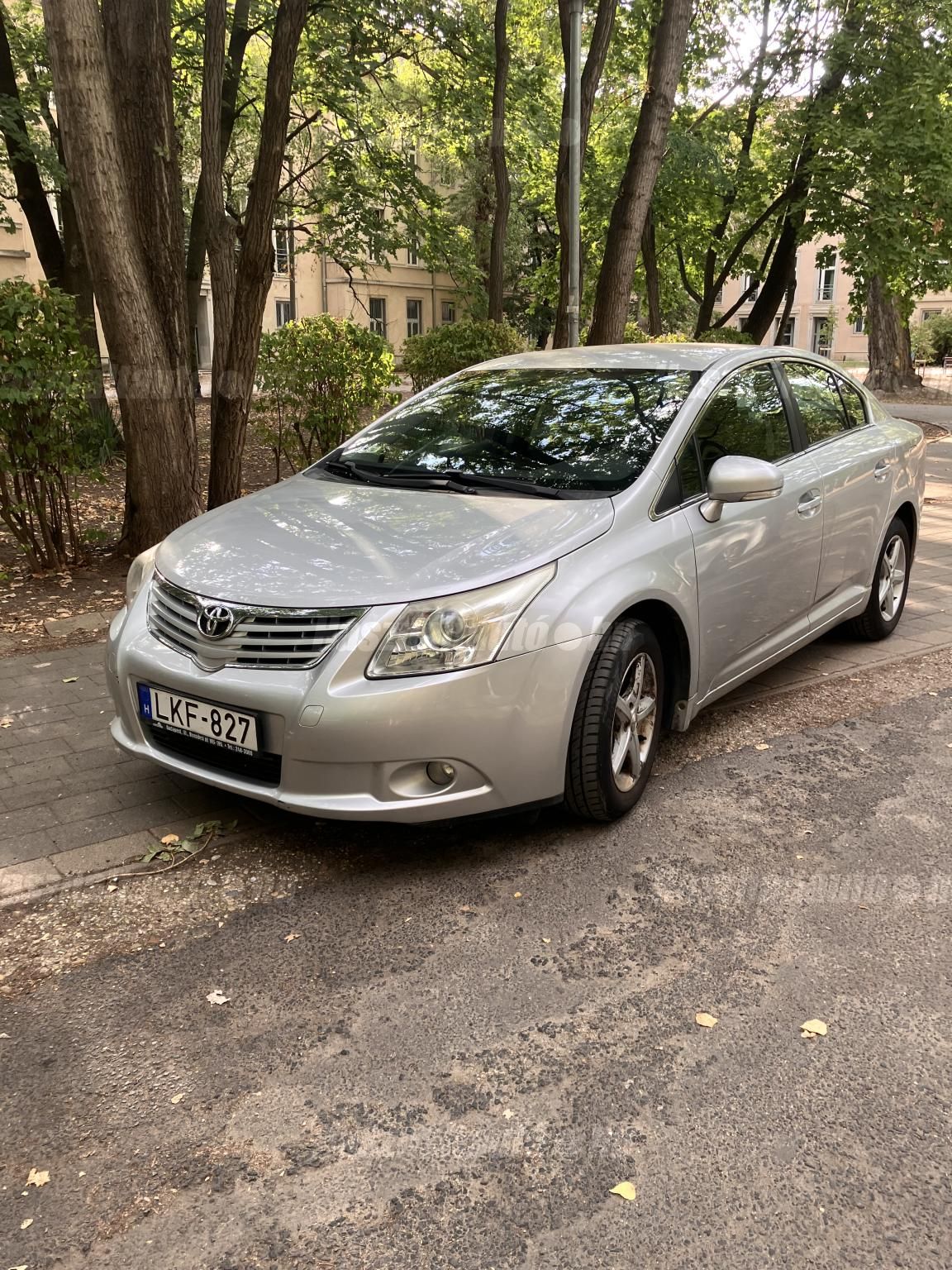 Eladó Toyota Avensis 1.6