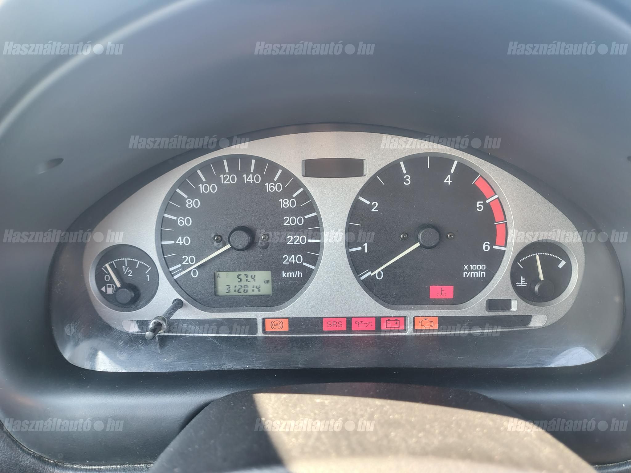 MITSUBISHI CARISMA 2004/4 - 1