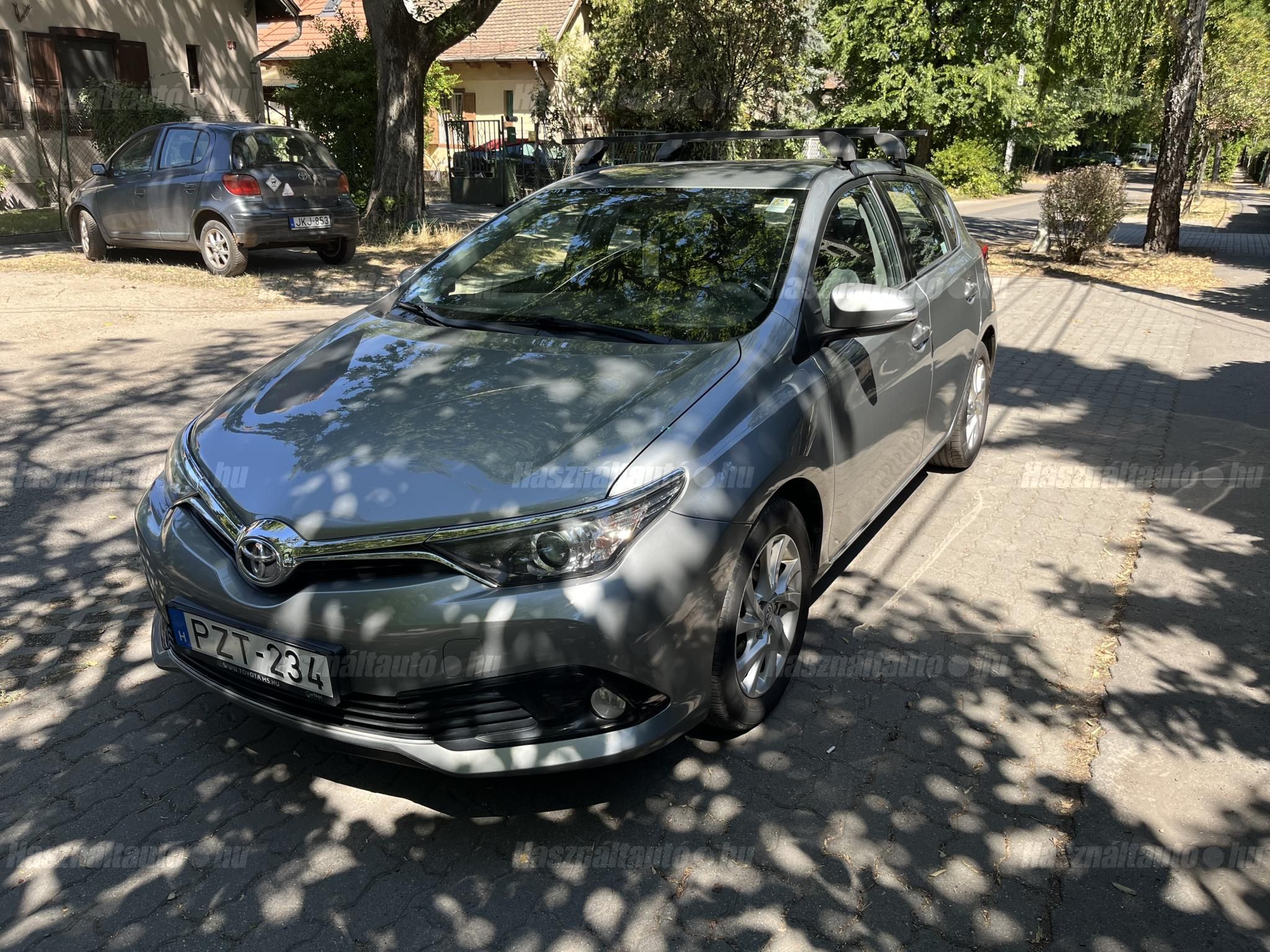TOYOTA AURIS 2018/8 - 1