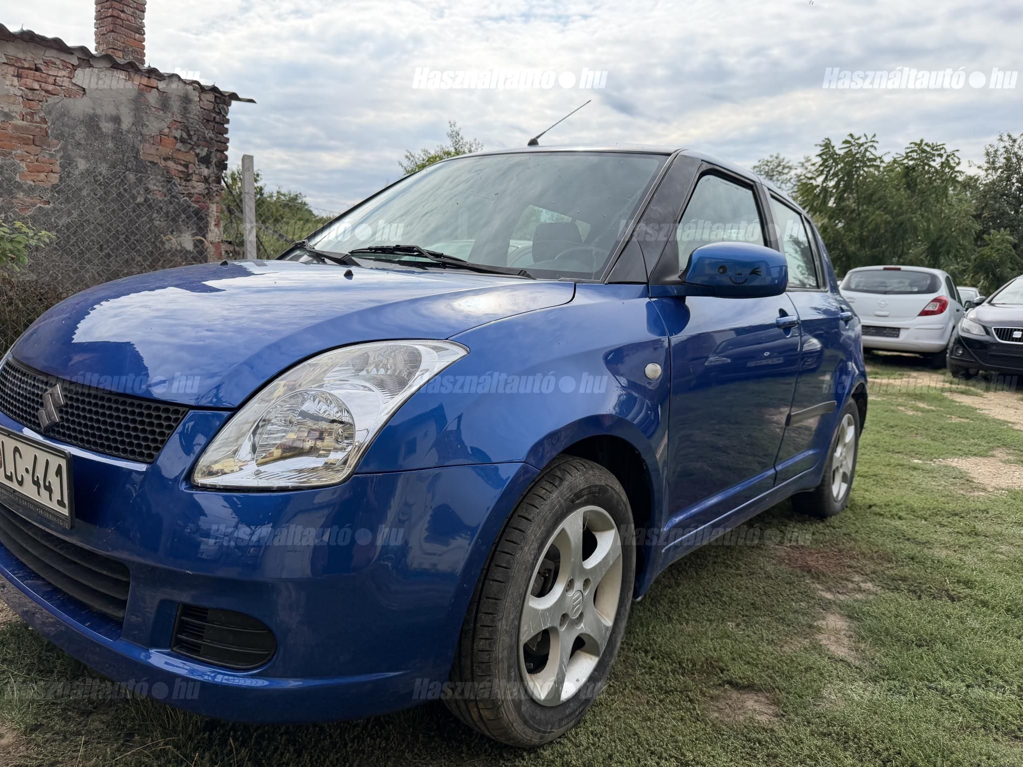 SUZUKI SWIFT 2006/8 - 1