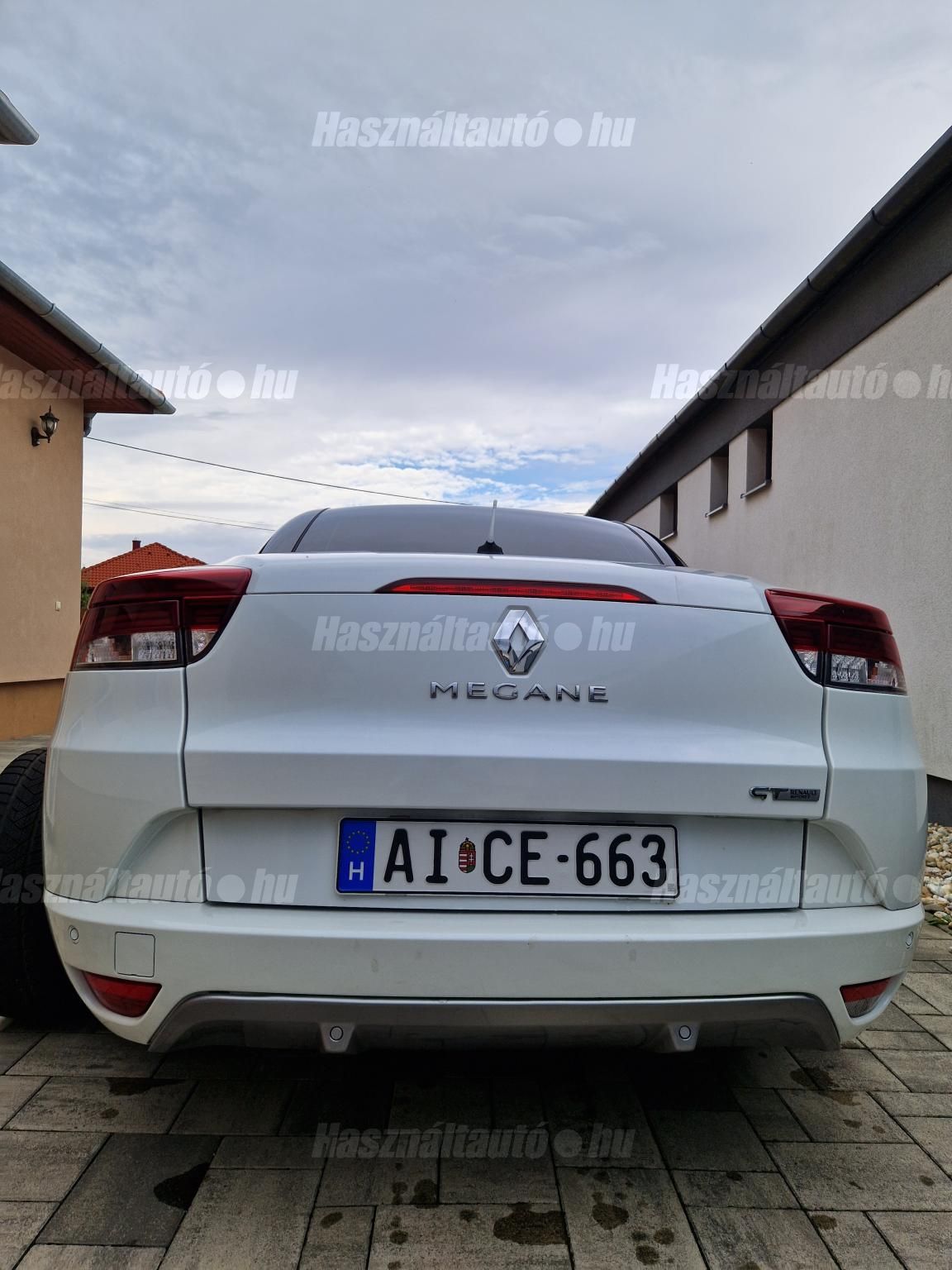 RENAULT MEGANE 2010/12 - 1