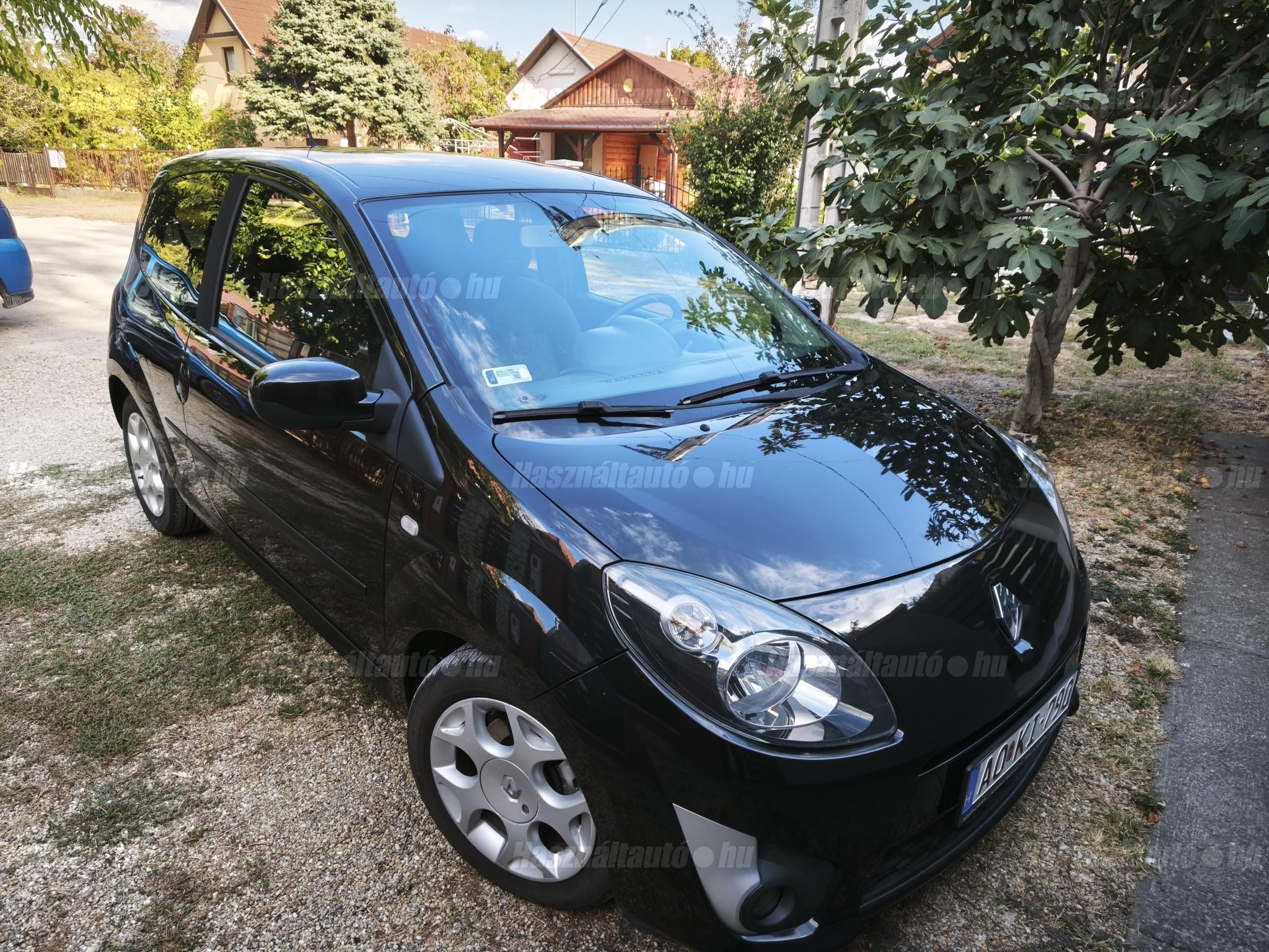 RENAULT TWINGO 2010/4 - 1