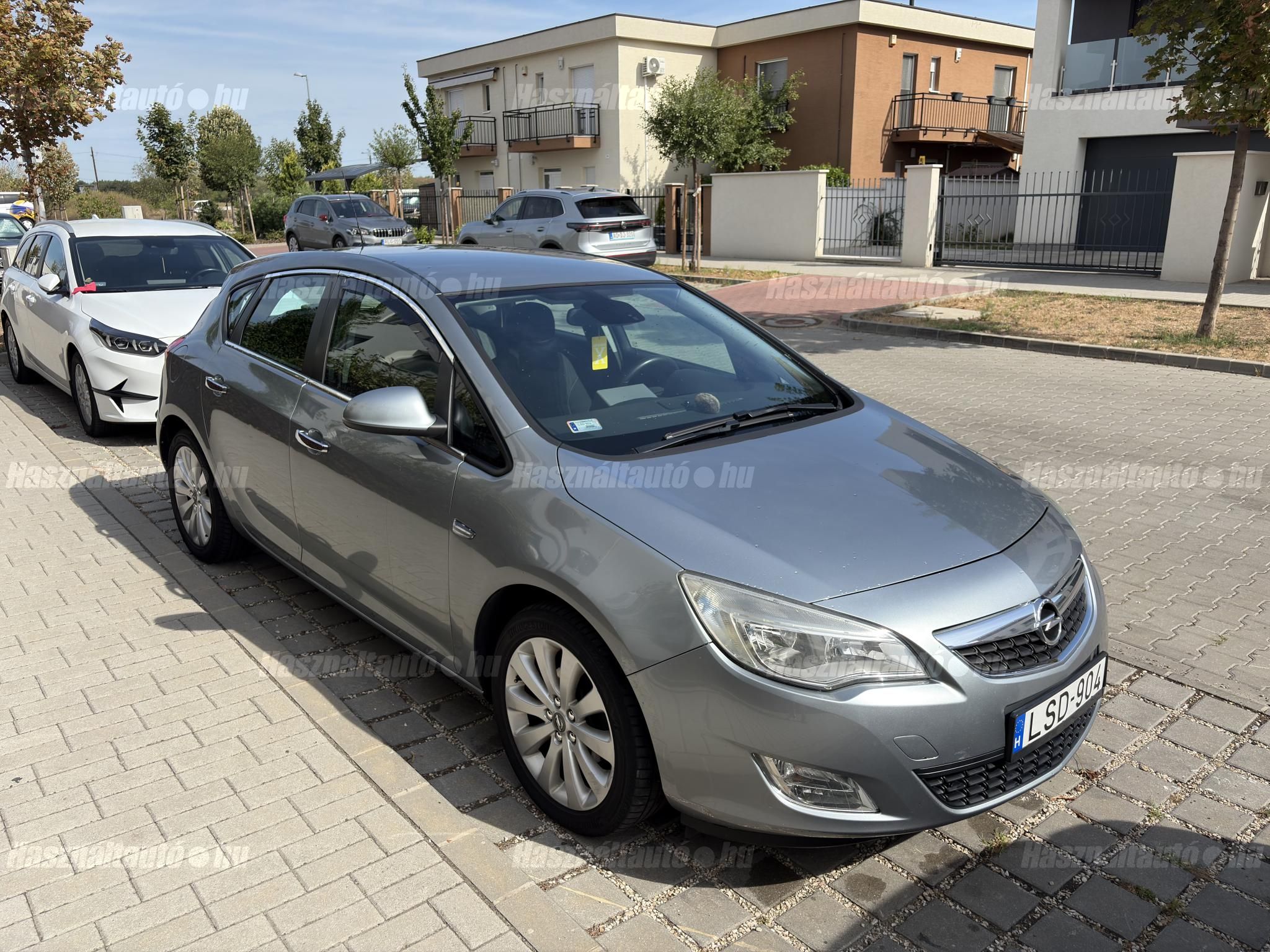 OPEL ASTRA J 2009/12 - 1