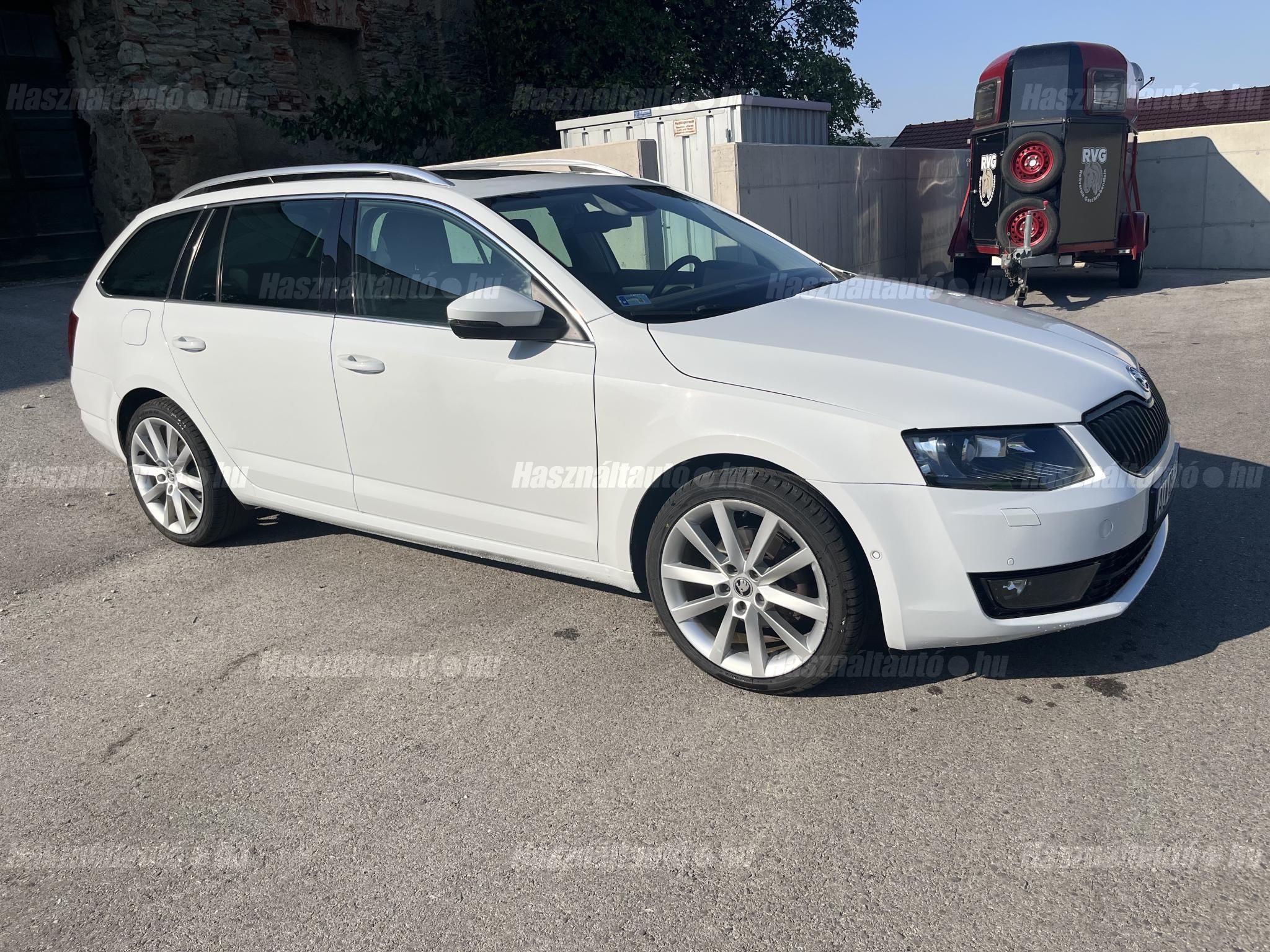 SKODA OCTAVIA 2014/6 - 1