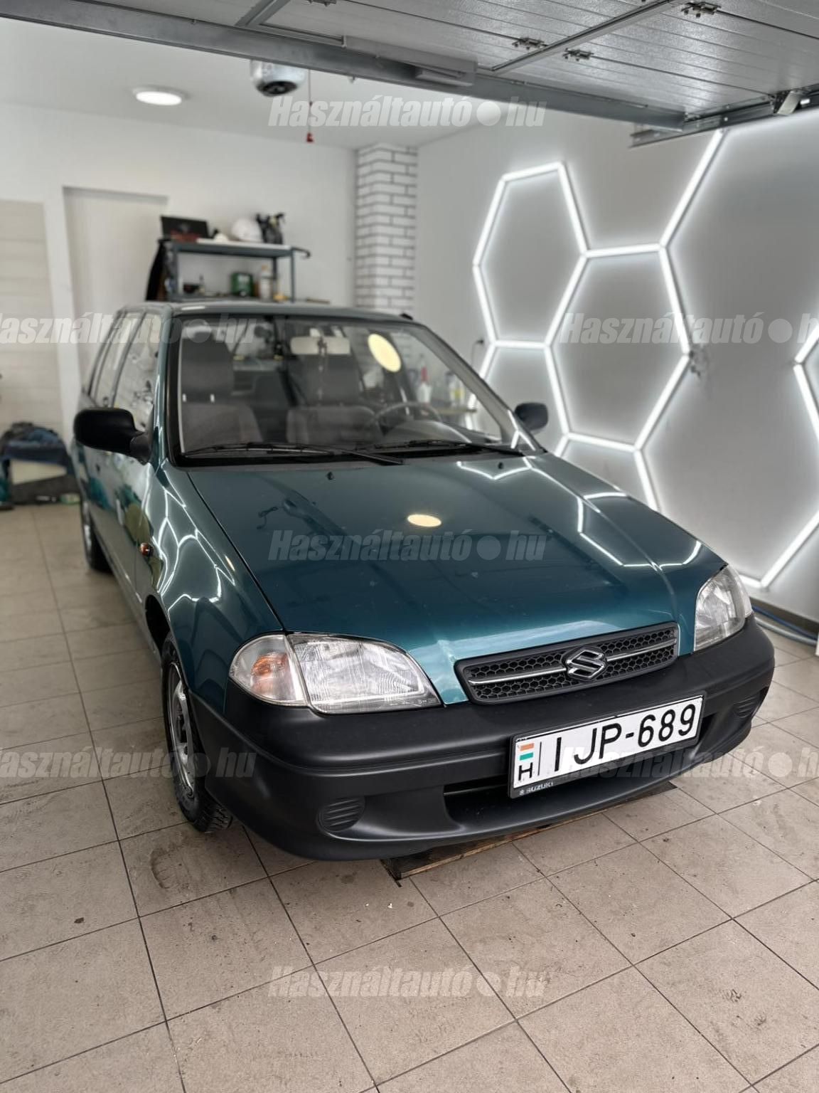 SUZUKI SWIFT 2003/5 - 1