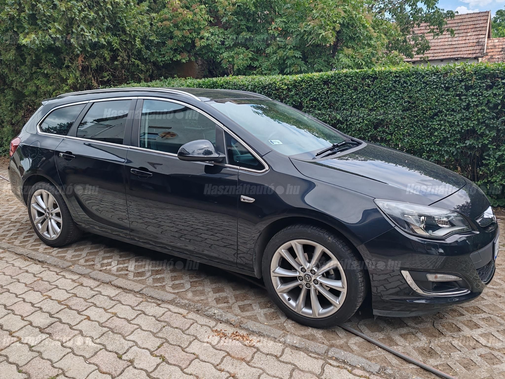 OPEL ASTRA J 2014/8 - 1