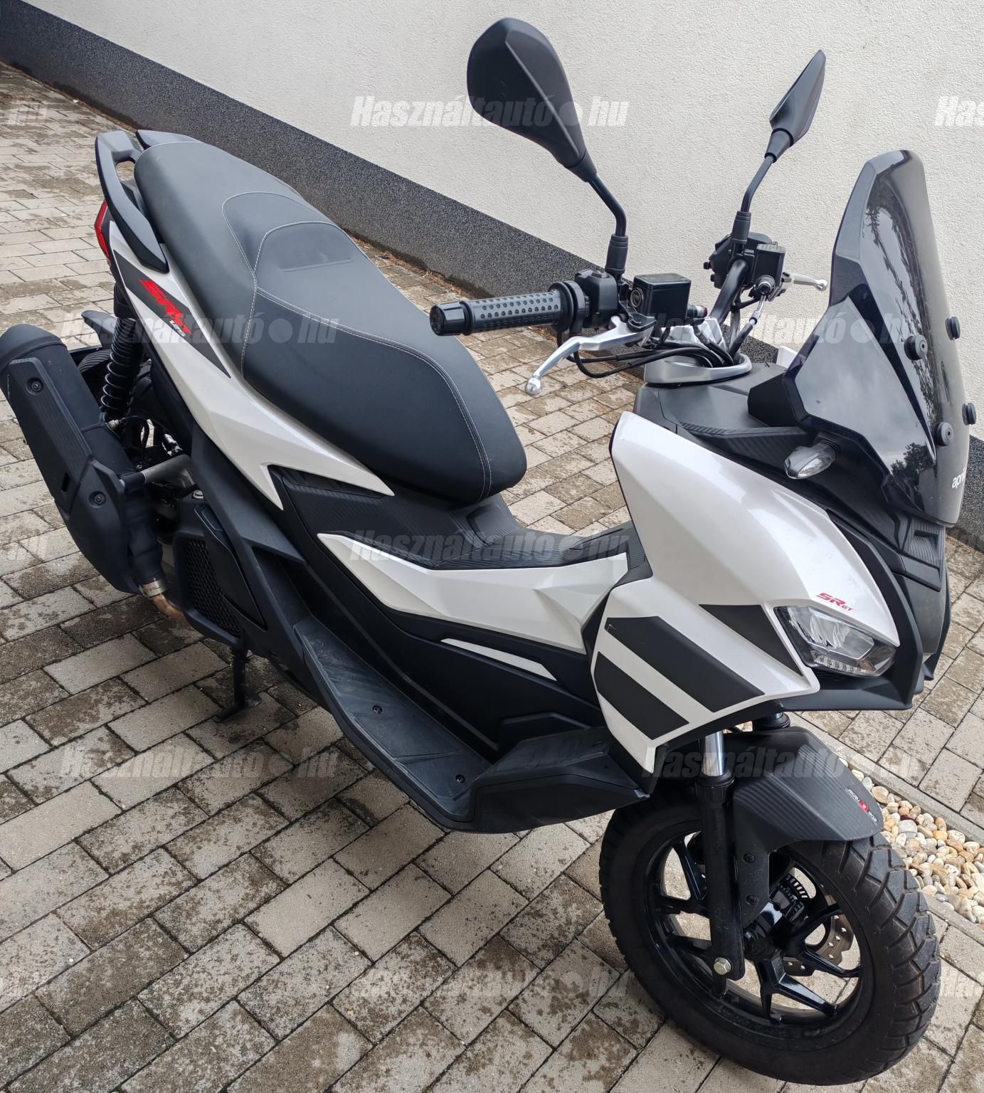 APRILIA SR GT 125 2025/12 - 1