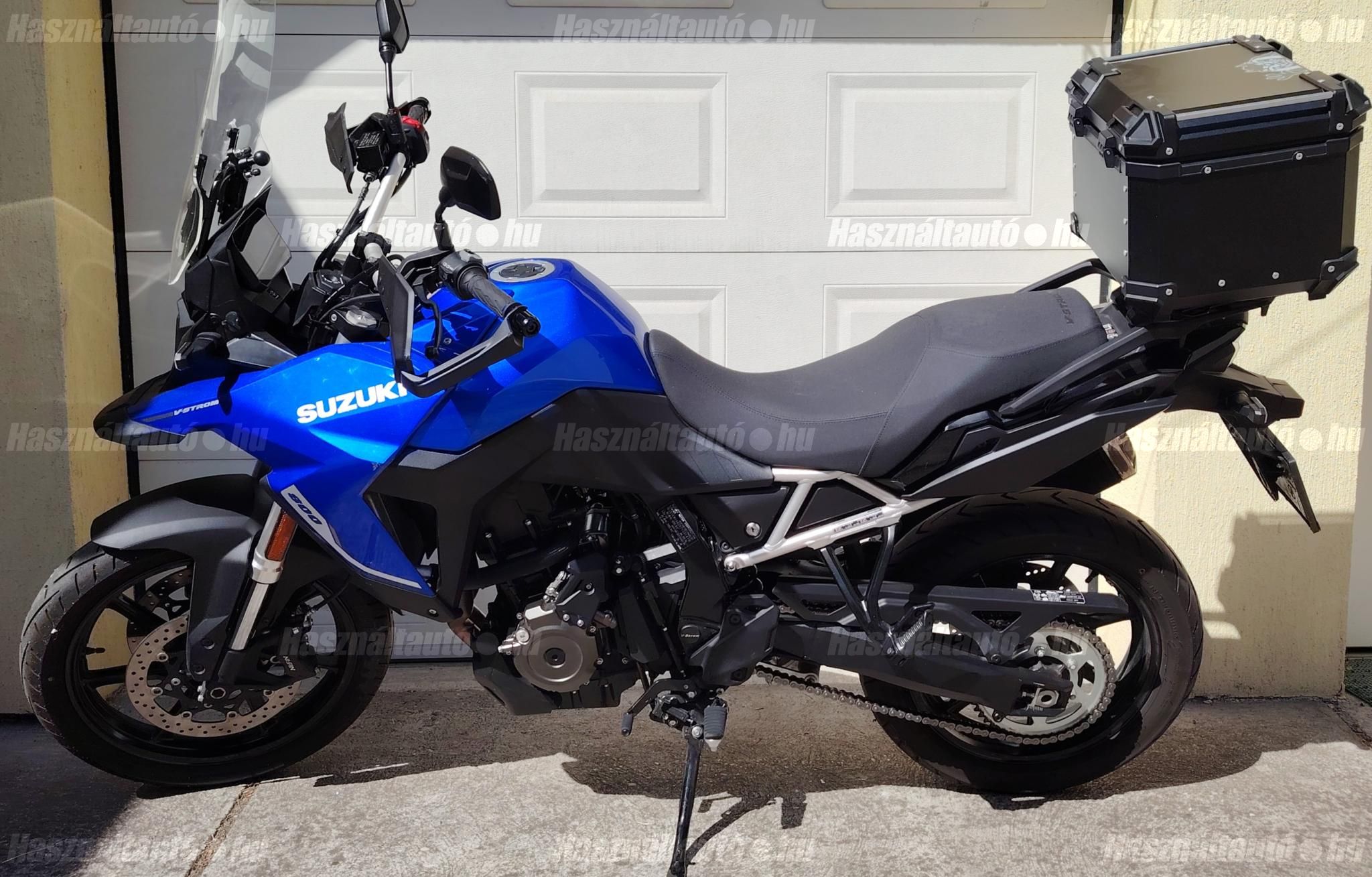 SUZUKI V-STROM 2024 - 1