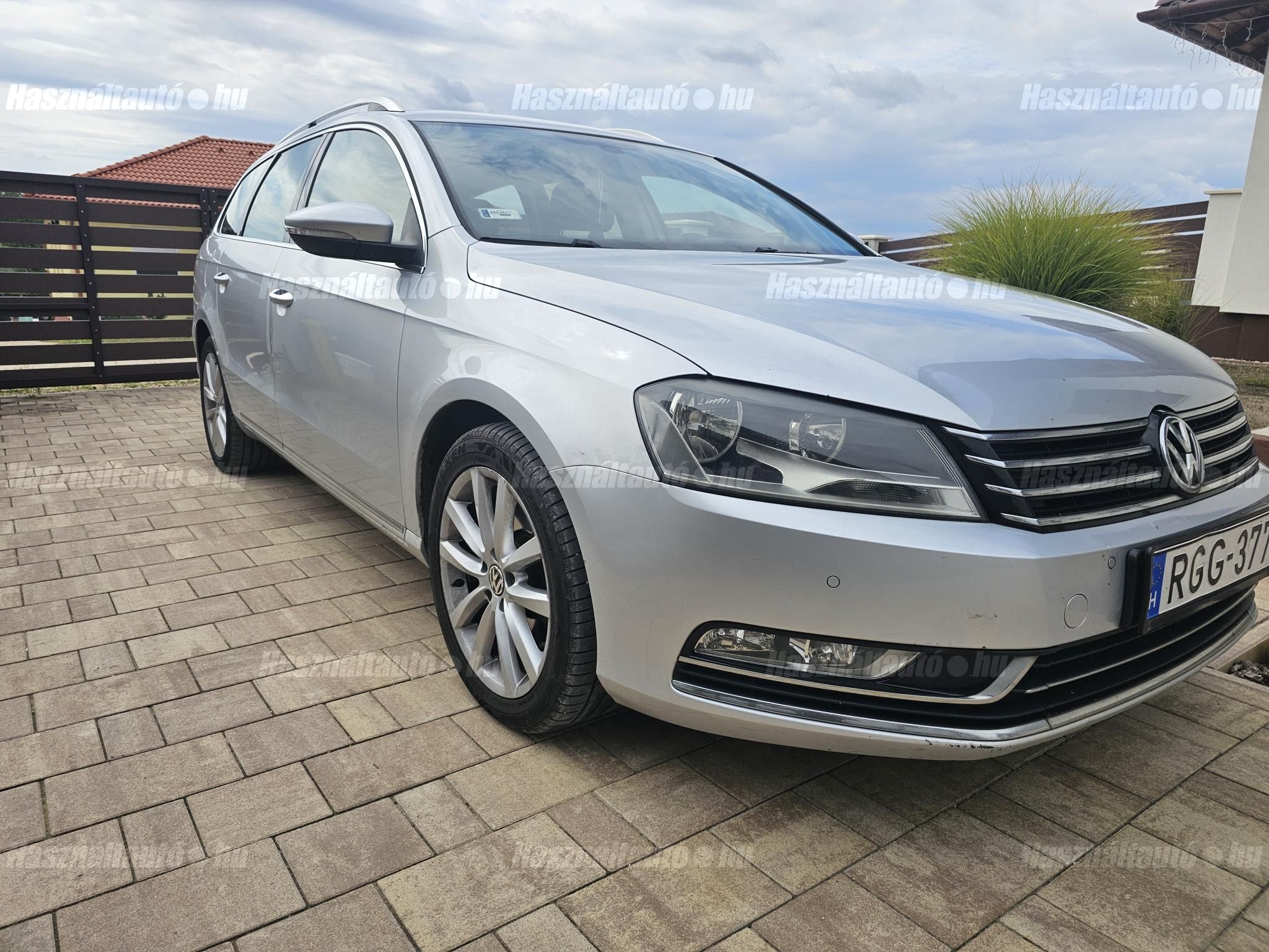 VOLKSWAGEN PASSAT VII 2011/8 - 1