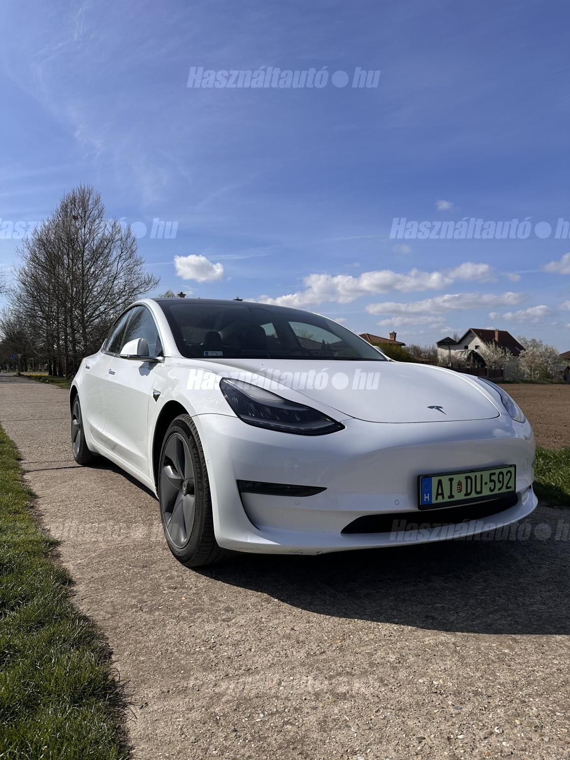 TESLA MODEL 3 2019/9 - 1