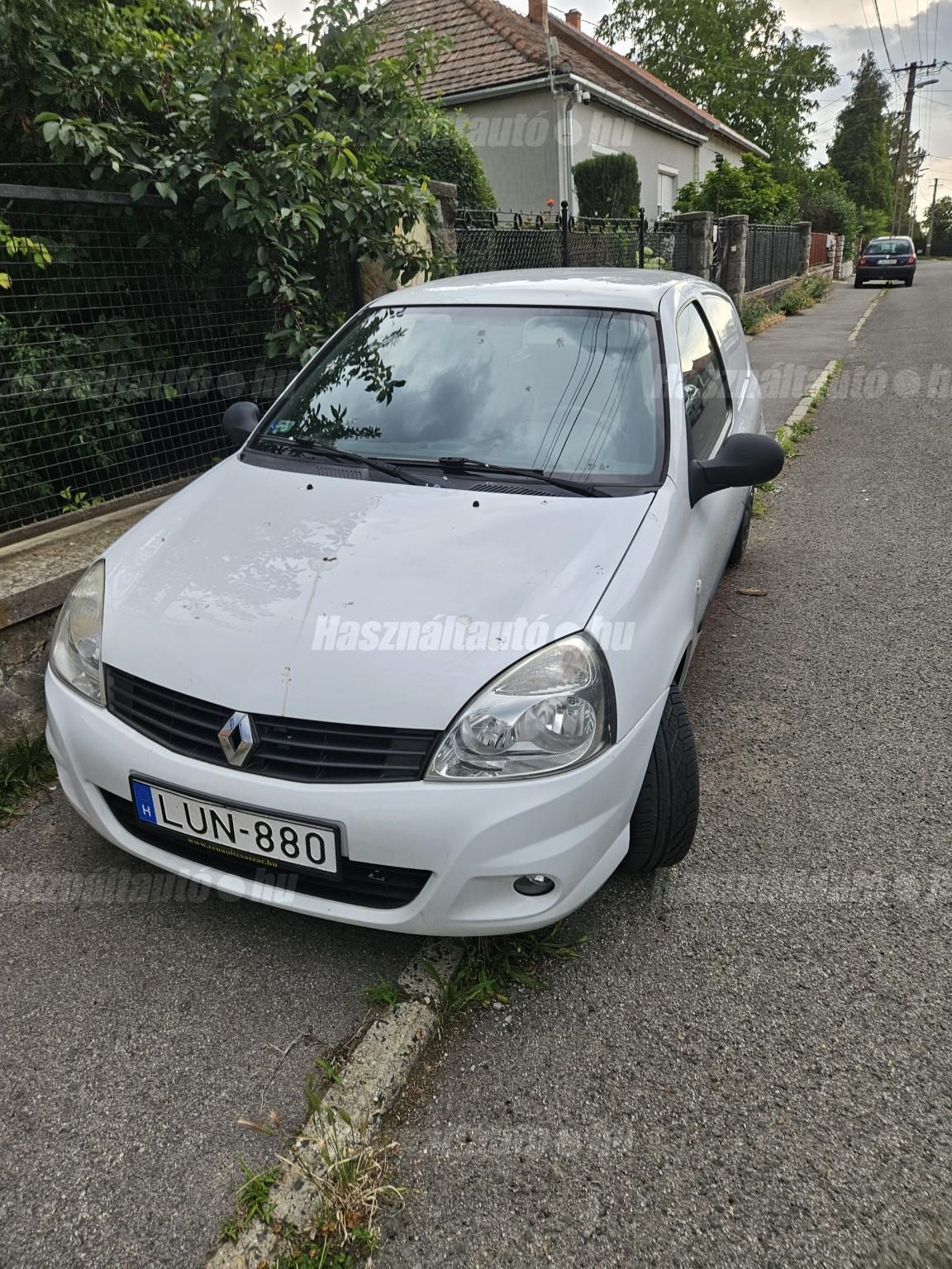 RENAULT CLIO 2010/9 - 1