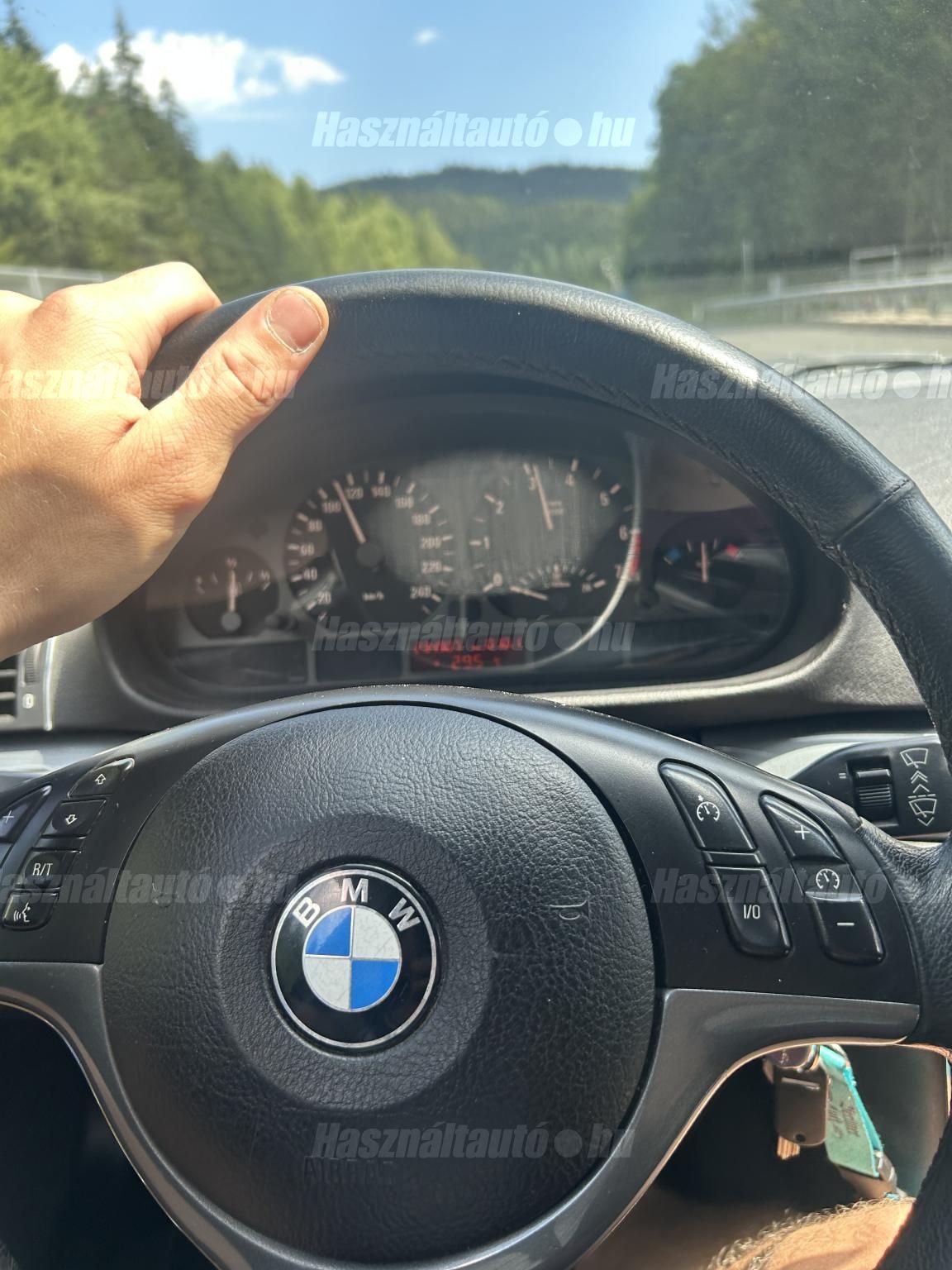 BMW 318 1999/3 - 1