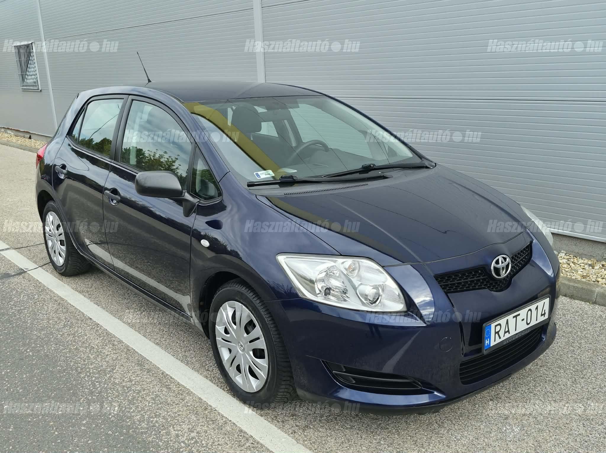 TOYOTA AURIS 2008/8 - 1