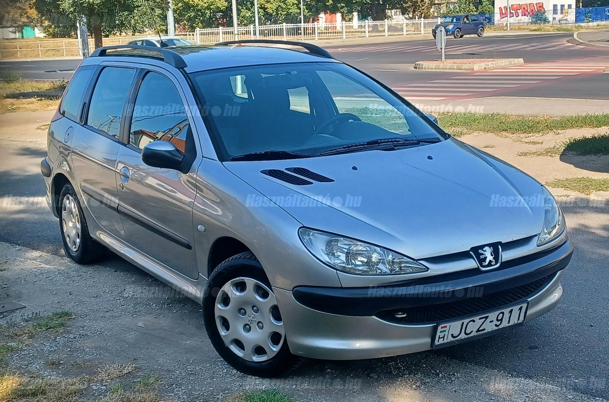 PEUGEOT 206 2004 - 1
