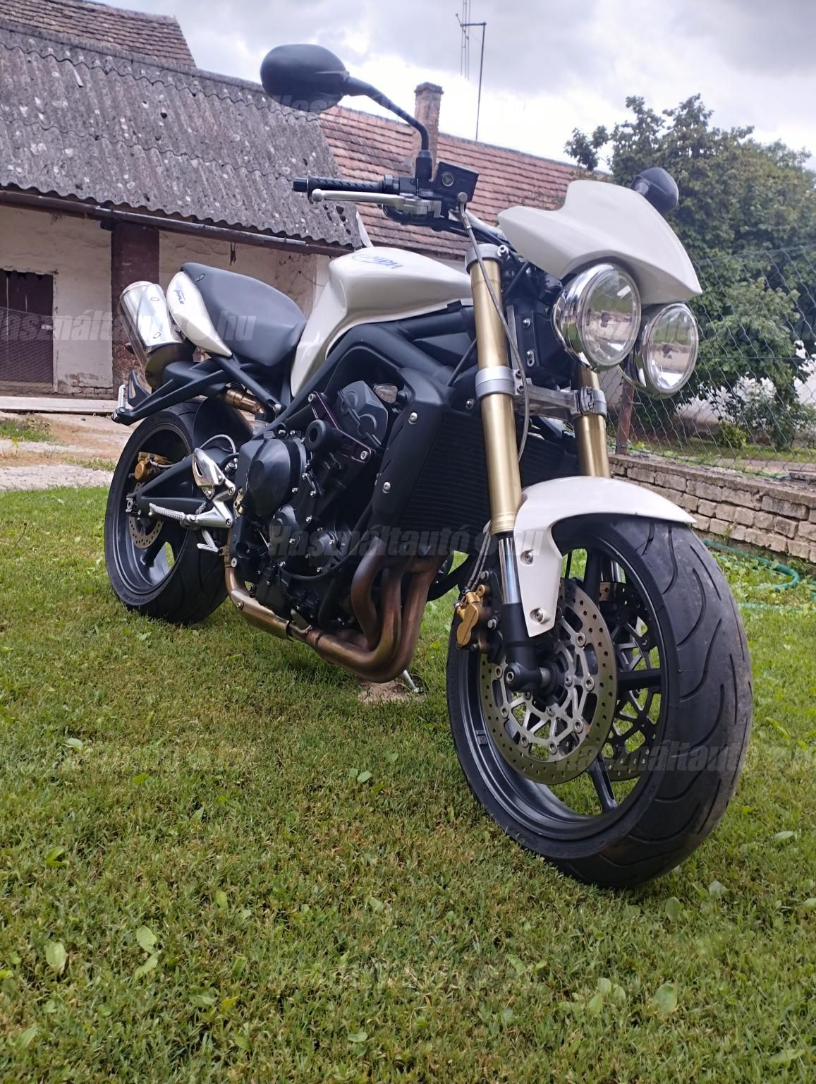 TRIUMPH STREET TRIPLE 675 2008/8 - 1
