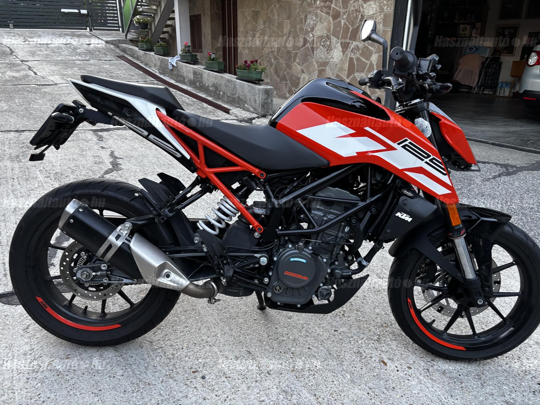 KTM 125 DUKE 2019/9 - 1