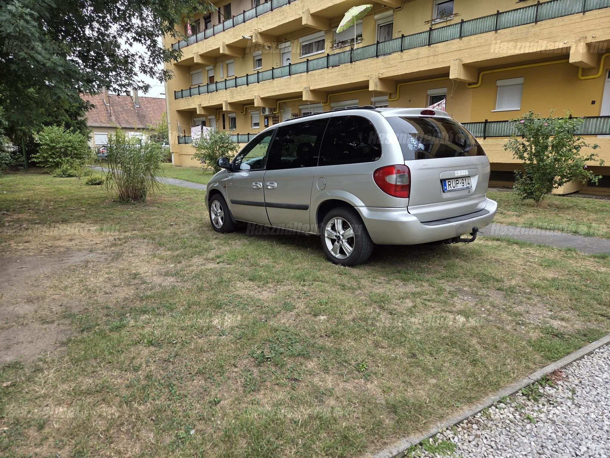 CHRYSLER VOYAGER 2004 - 1