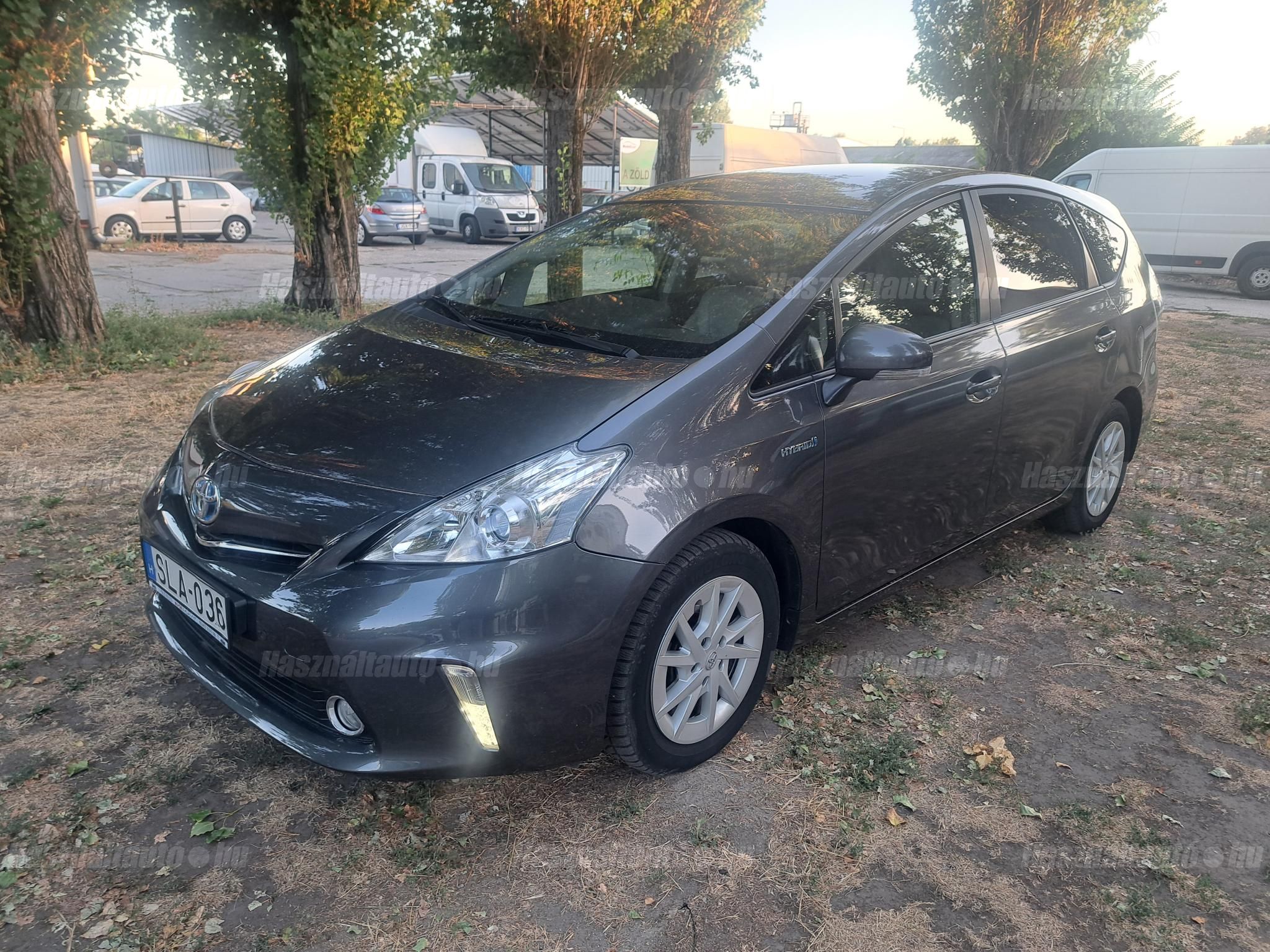 TOYOTA PRIUS+ 2012/10 - 1