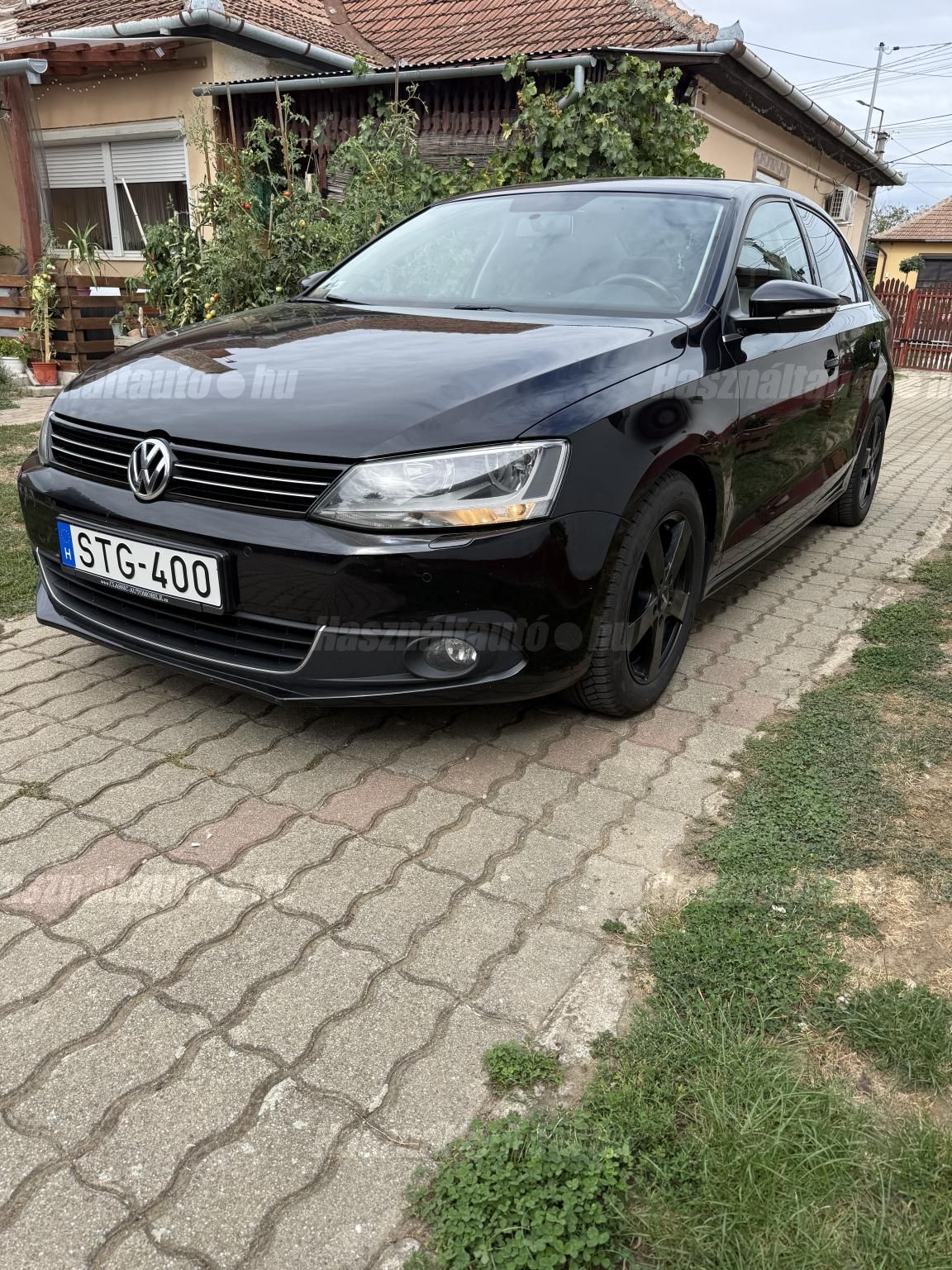 VOLKSWAGEN JETTA VI 2011/9 - 1