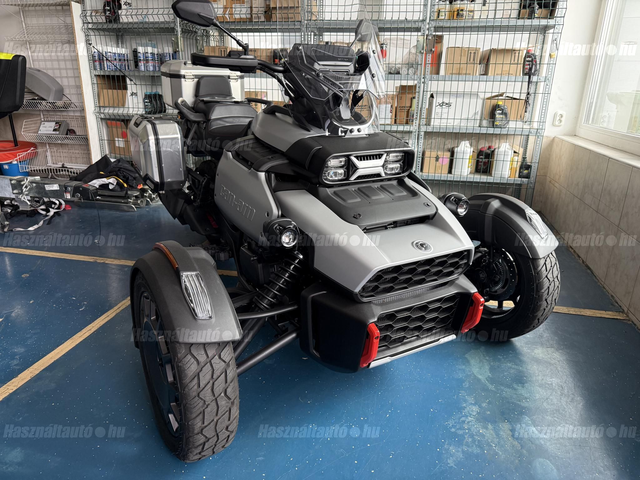 CAN-AM SPYDER 2025/7 - 1