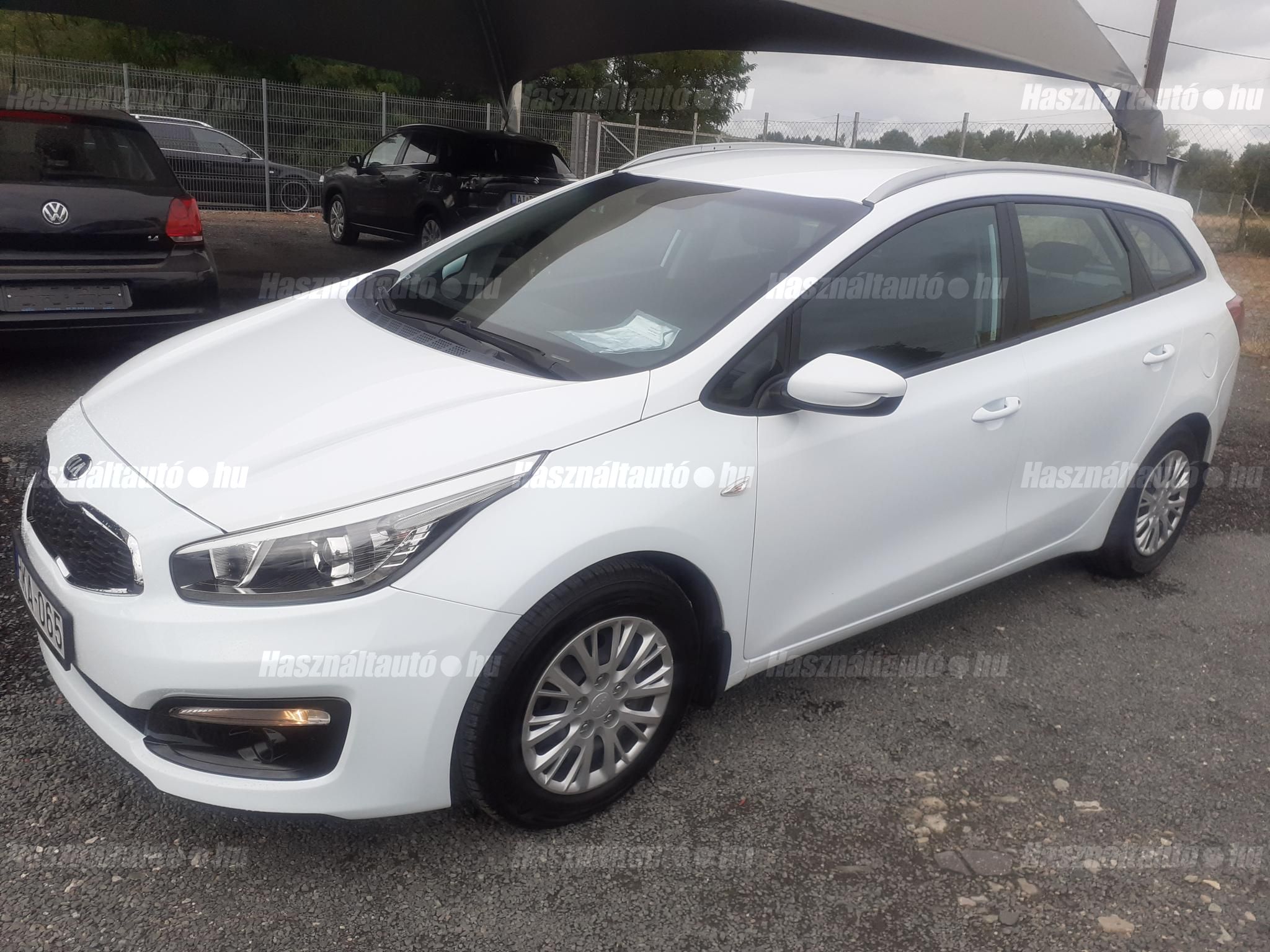 KIA CEE'D 2017/10 - 1
