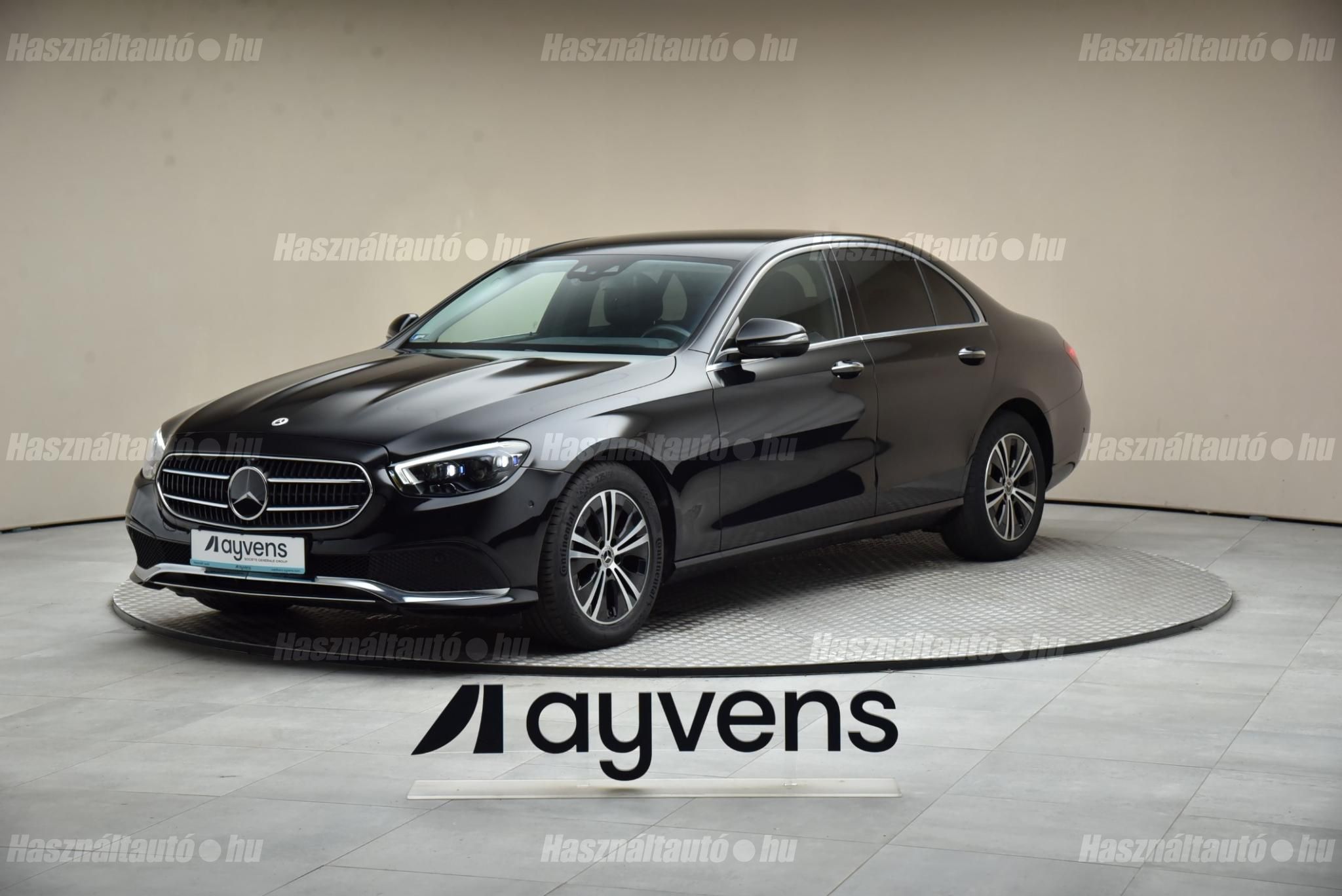 MERCEDES-BENZ E 220 2022/3 - 1