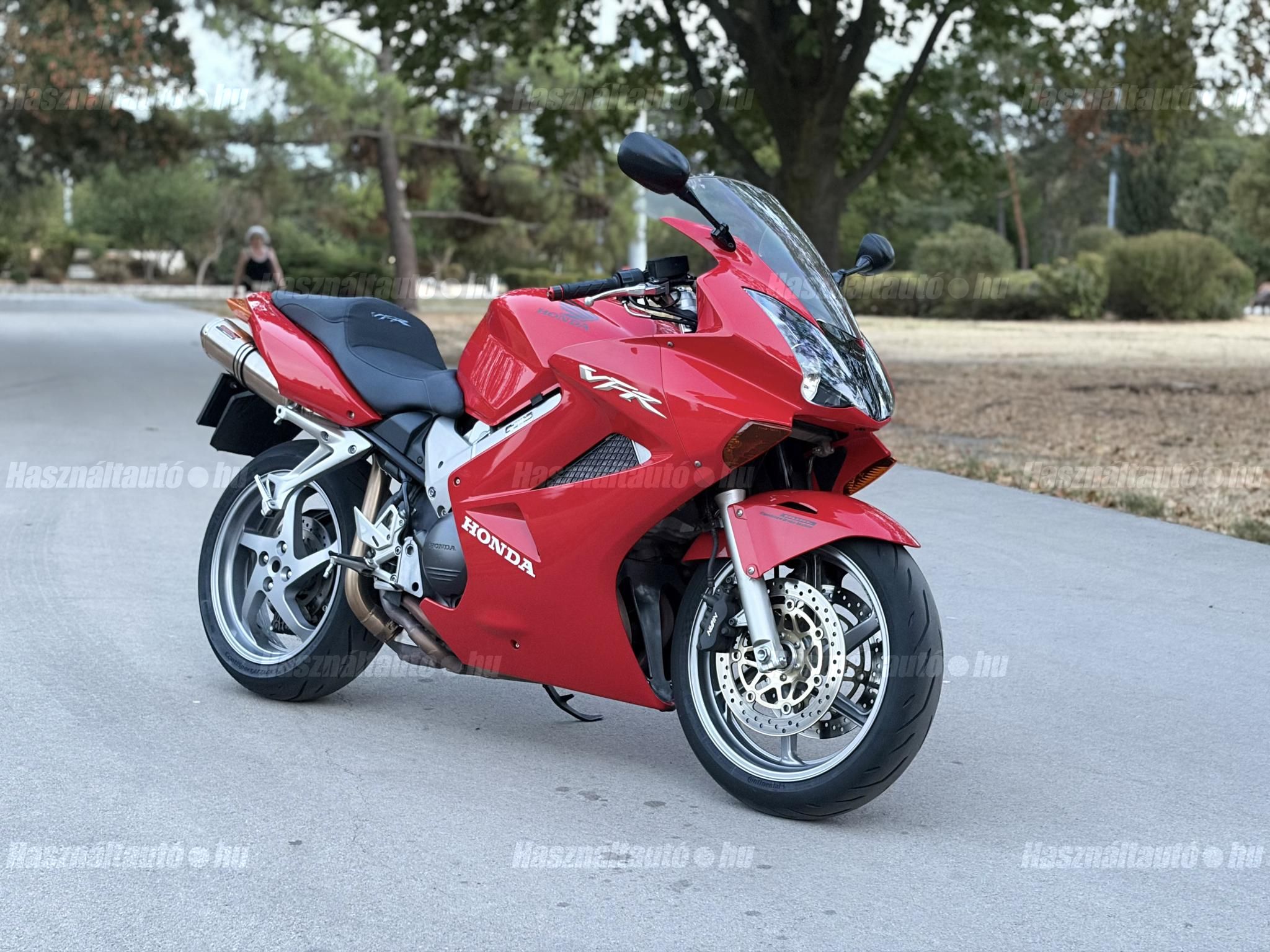 HONDA VFR 800 2005/10 - 1