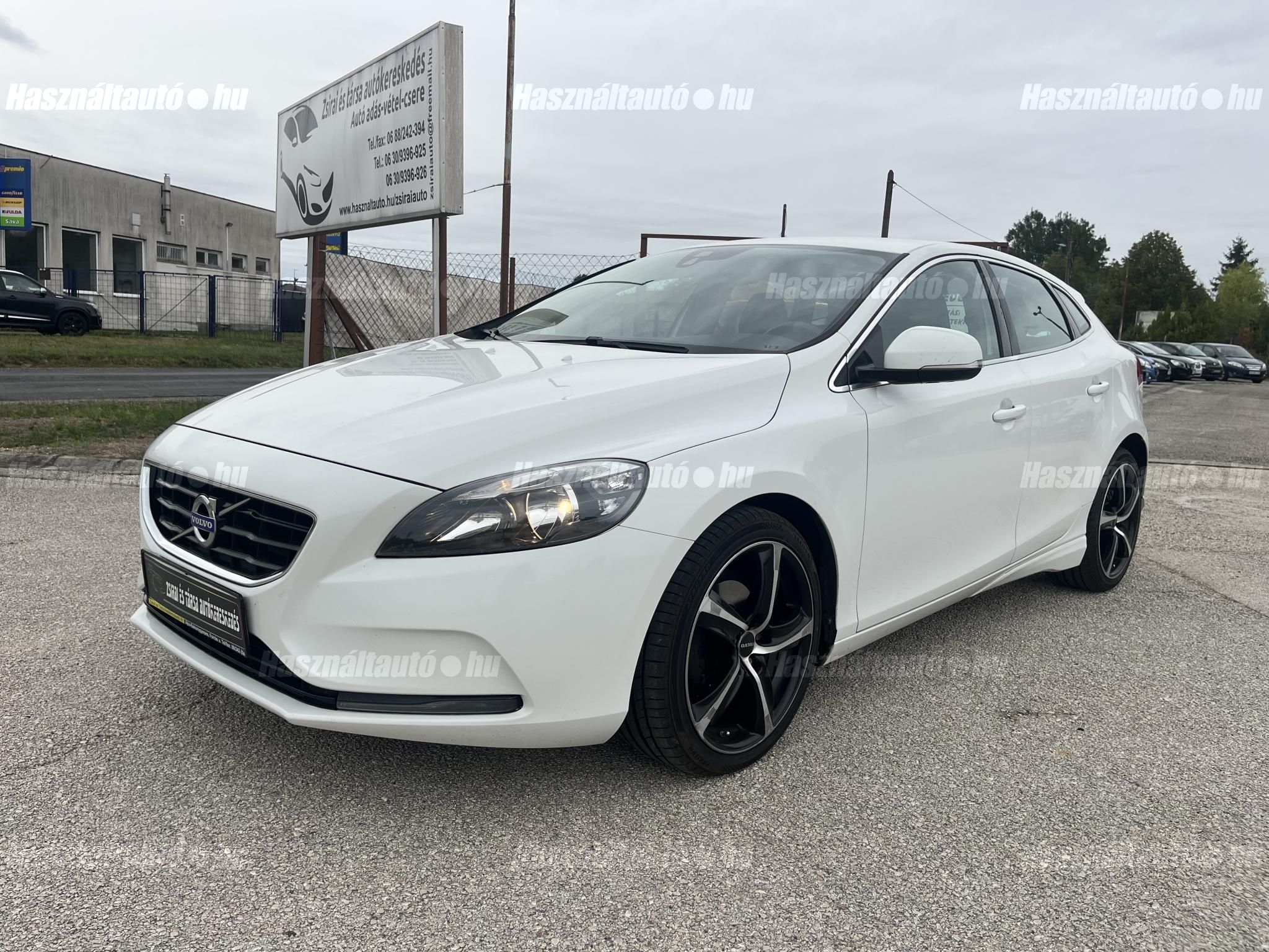 VOLVO V40 2015/1 - 1