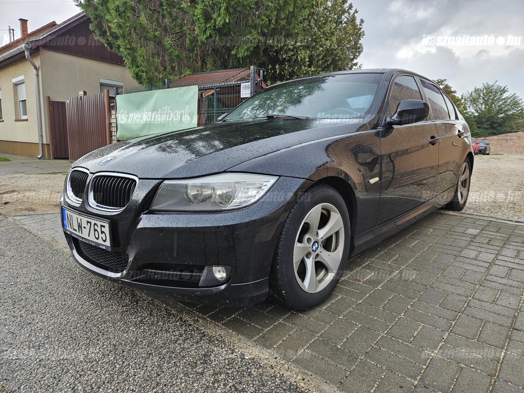 BMW 320 2011/8 - 1