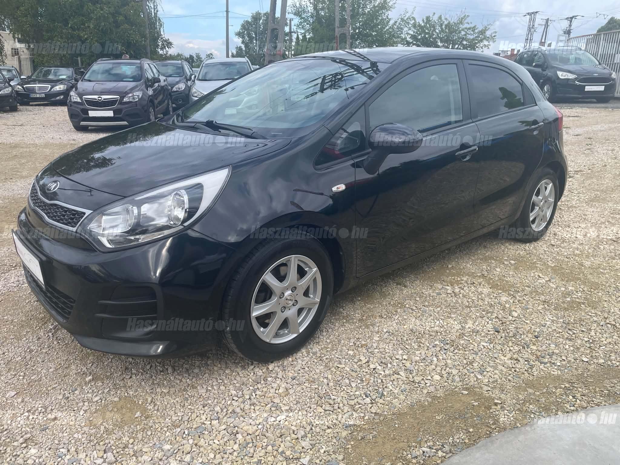 KIA RIO 2016/4 - 1