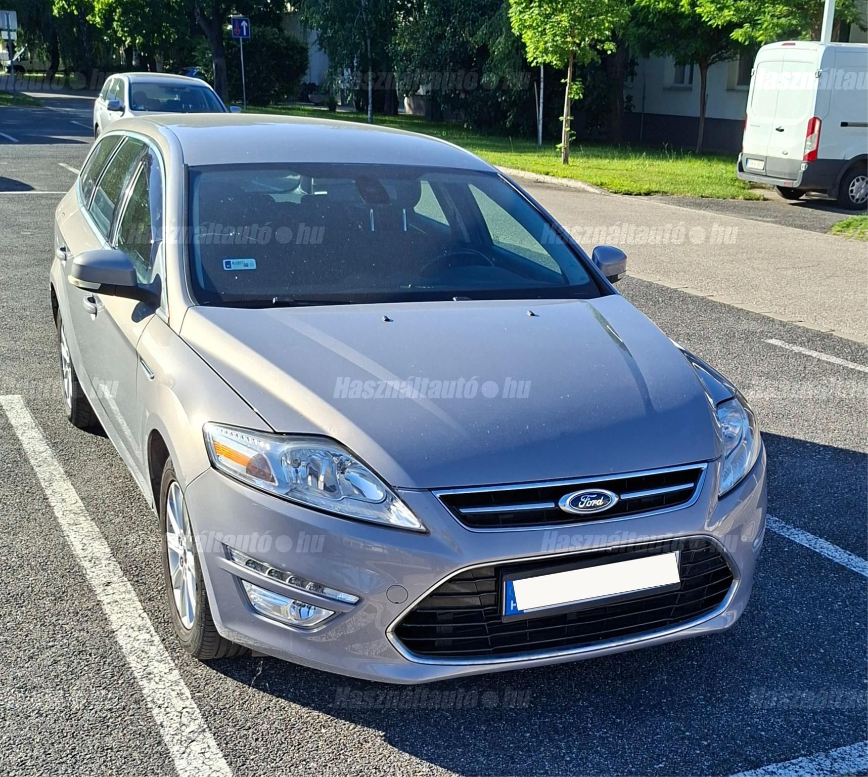 FORD MONDEO 2012/8 - 1