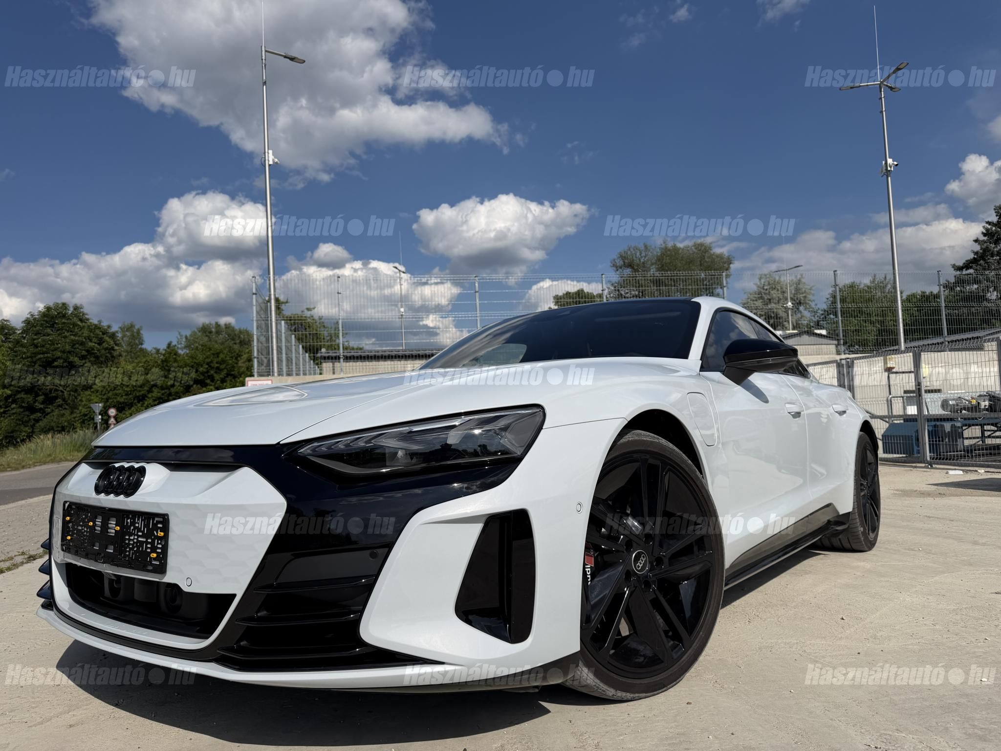 AUDI E-TRON GT 2023/11 - 1
