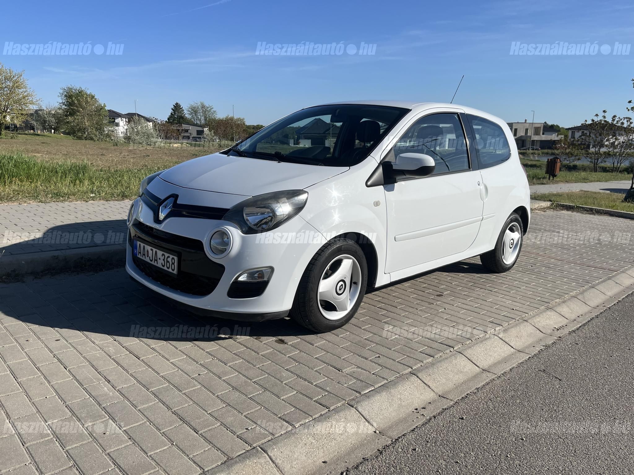 RENAULT TWINGO 2012 - 1