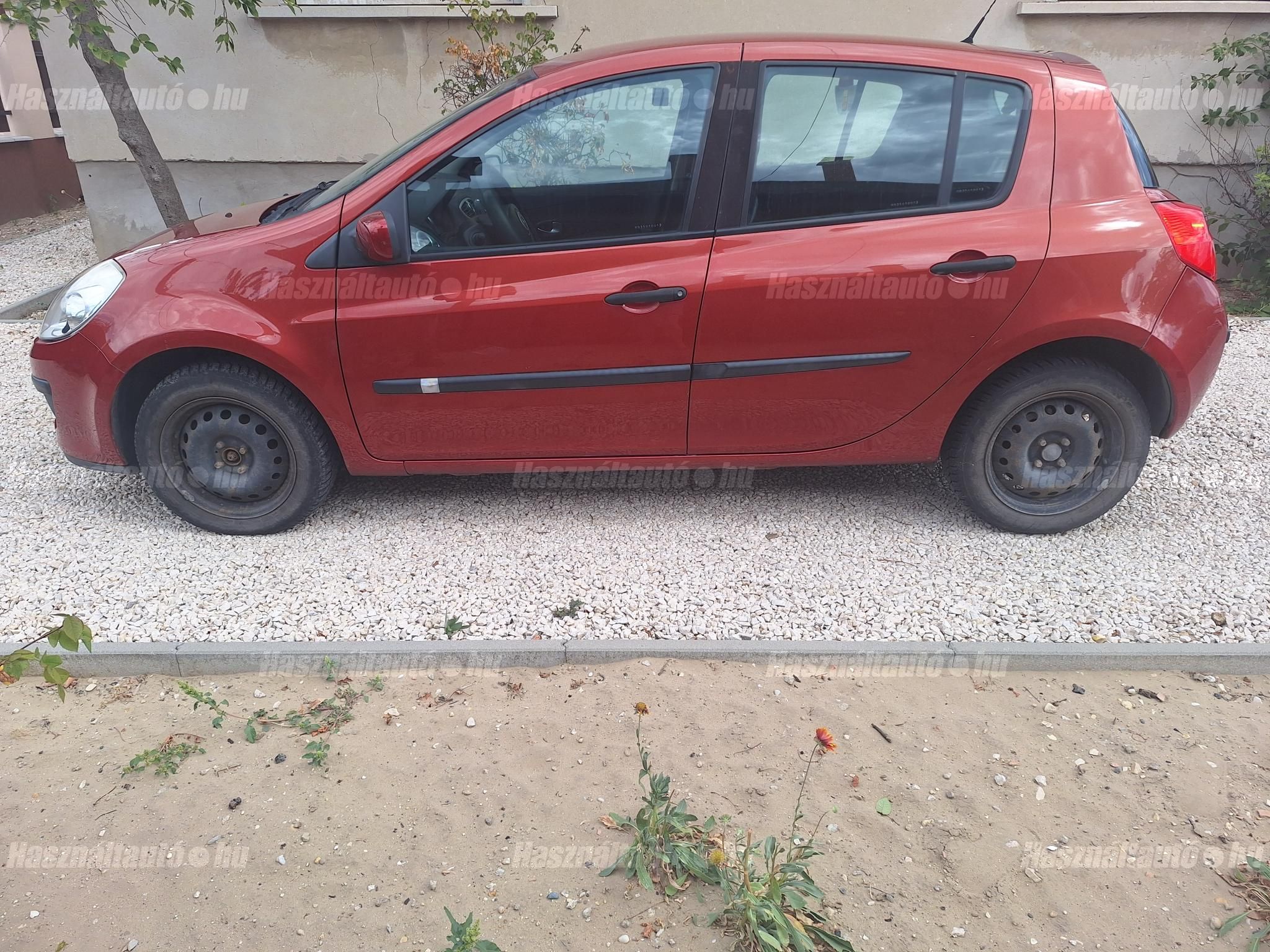 RENAULT CLIO 2006 - 1