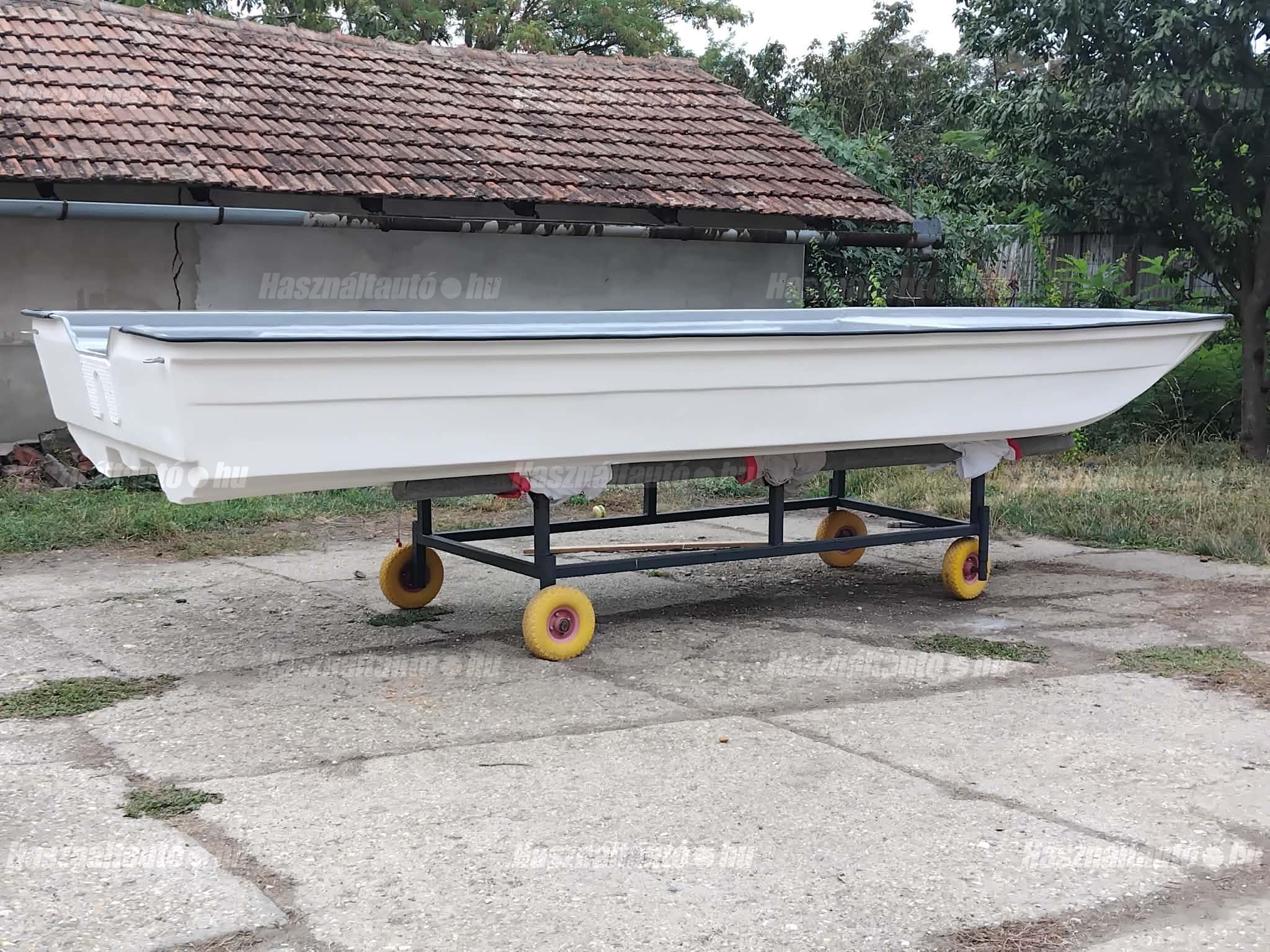 KATAMARÁN 2026/9 - 1