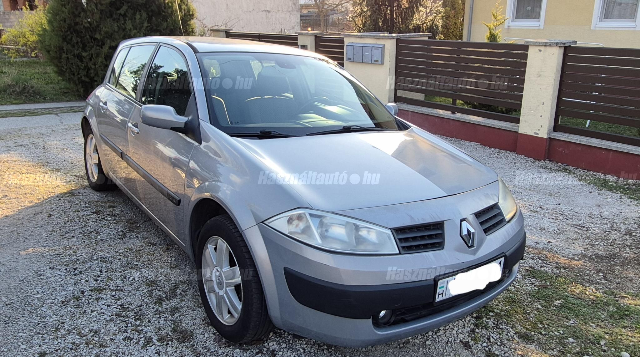 RENAULT MEGANE 2003/6 - 1