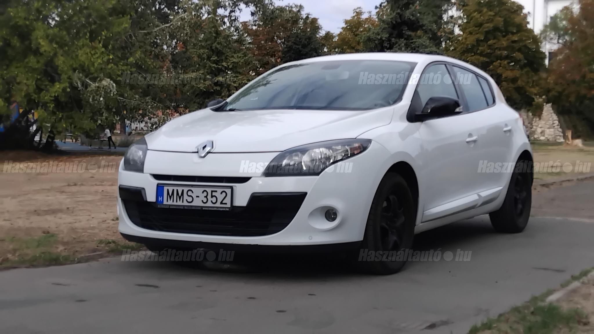 RENAULT MEGANE 2011/7 - 1