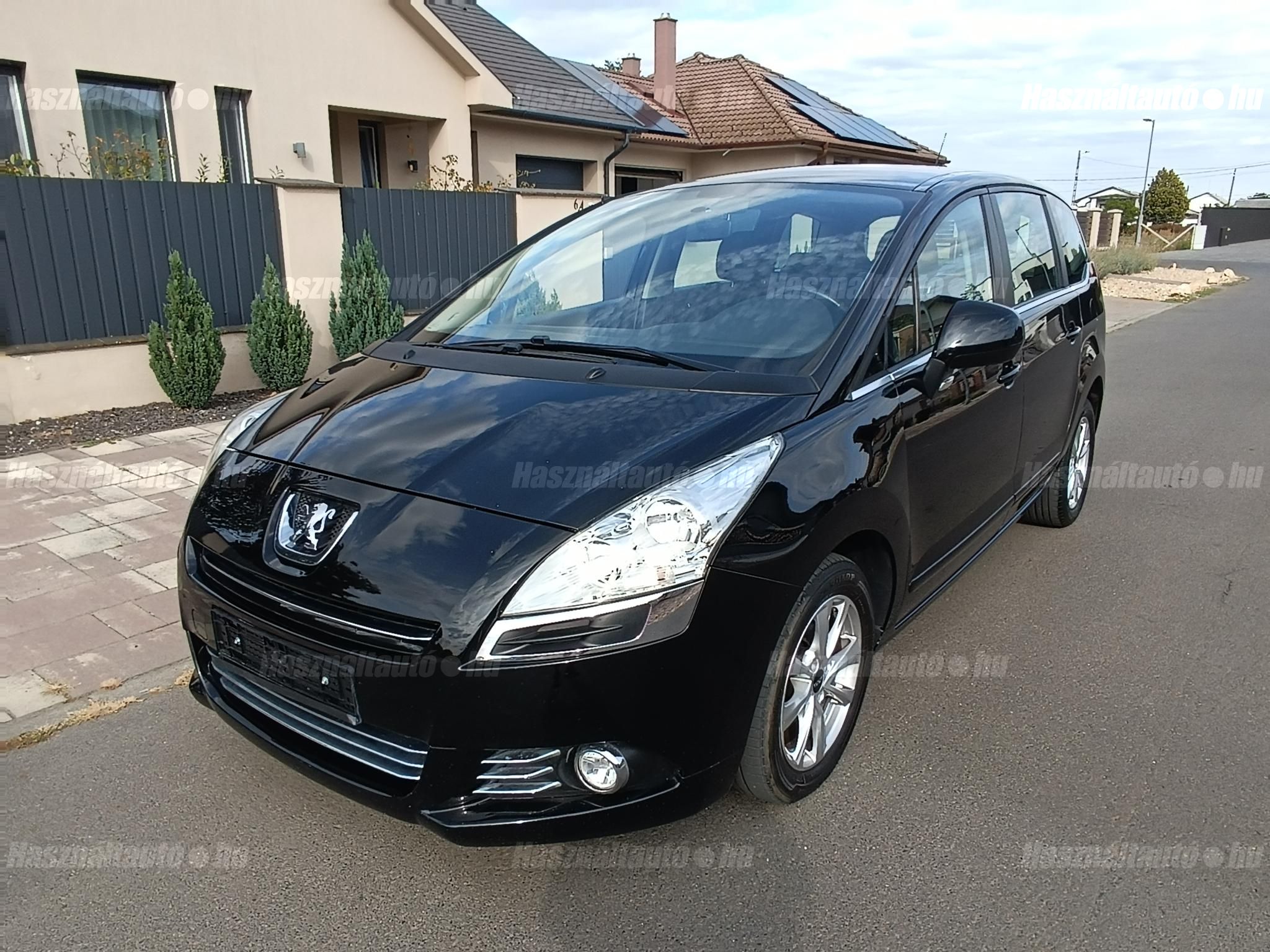 PEUGEOT 5008 2011/9 - 1