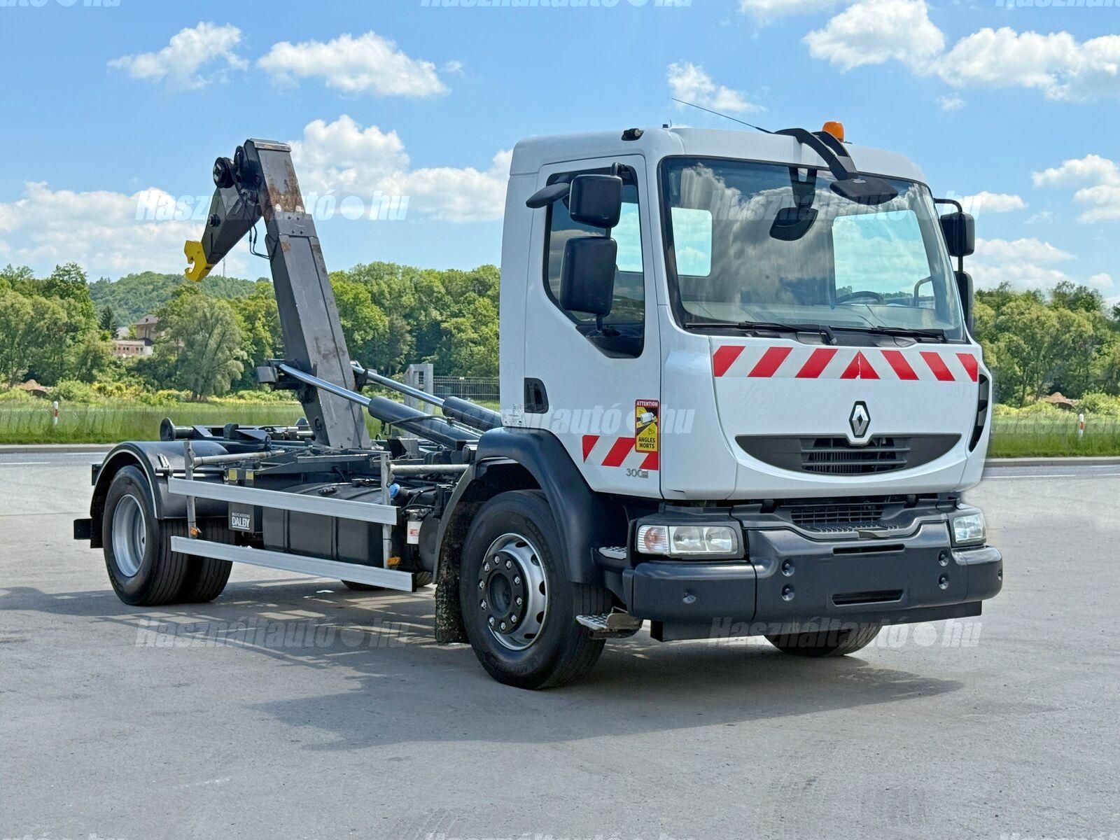 RENAULT 2011/6 - 1