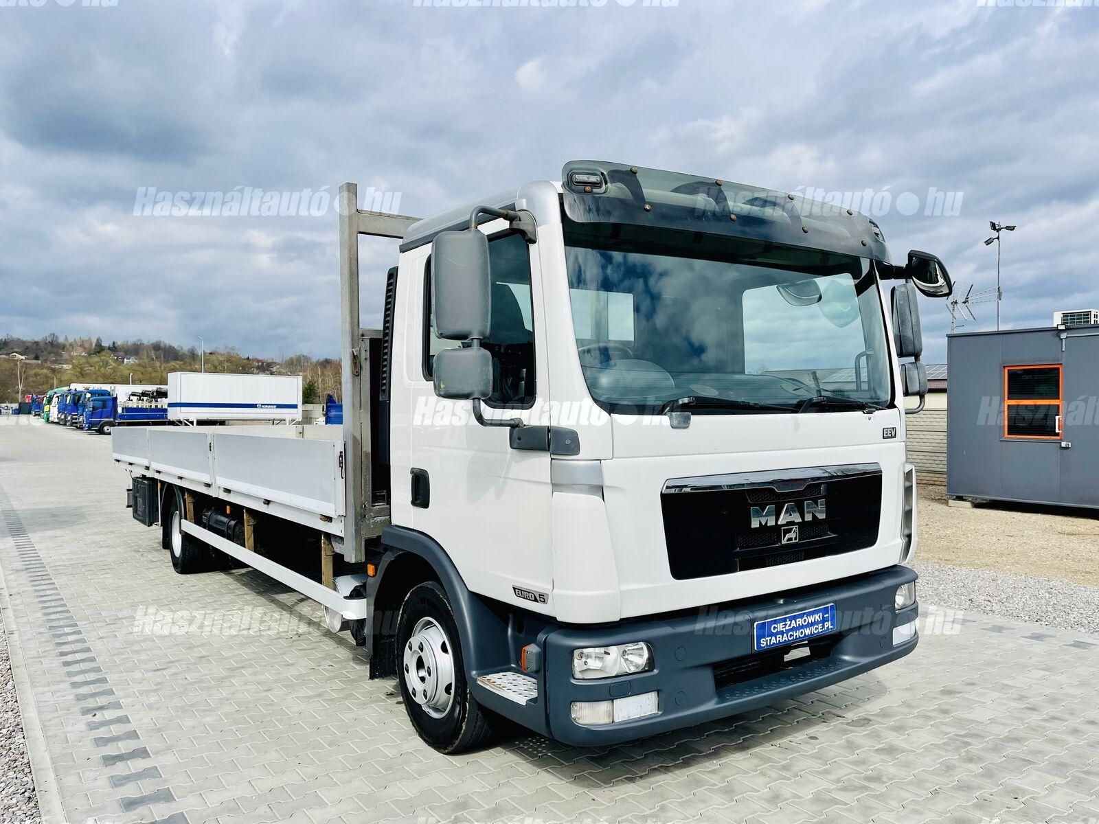 MAN 2012/10 - 1