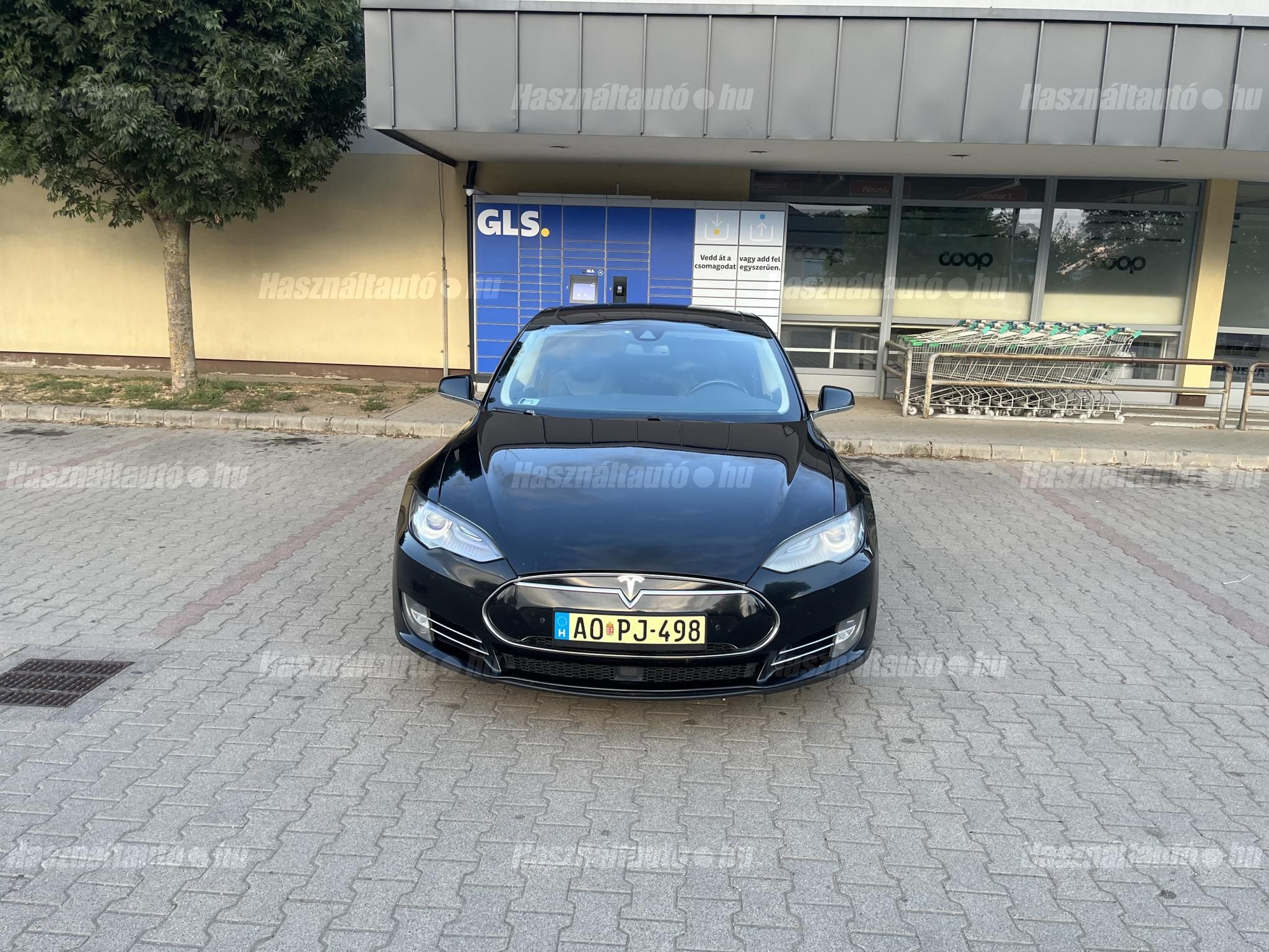 TESLA MODEL S 2015/6 - 1