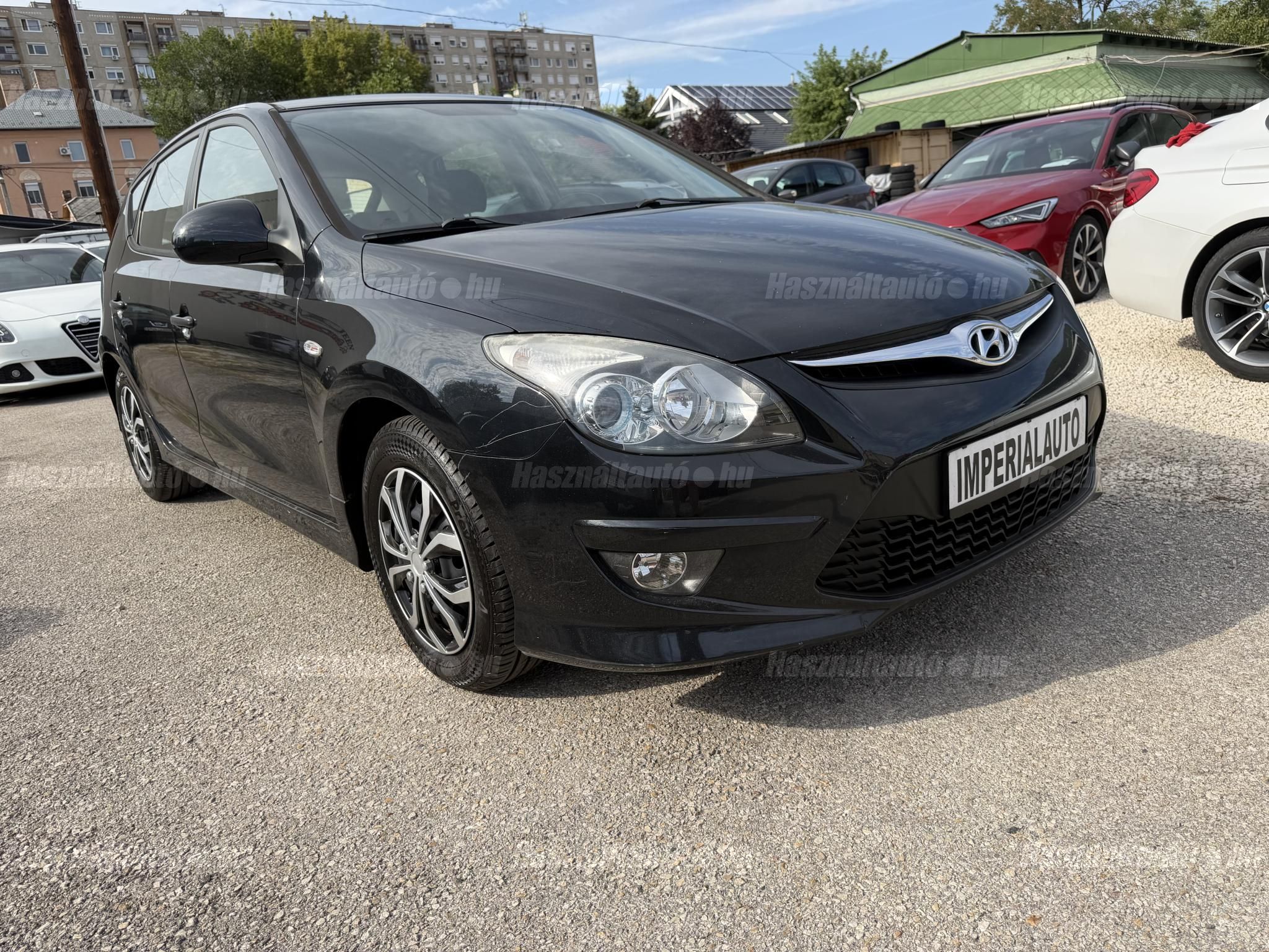 HYUNDAI I30 2011/4 - 1