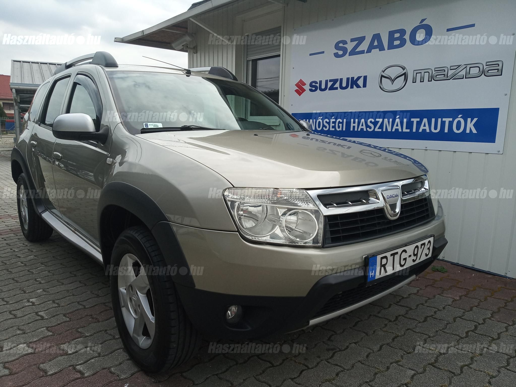 DACIA DUSTER 2010/4 - 1