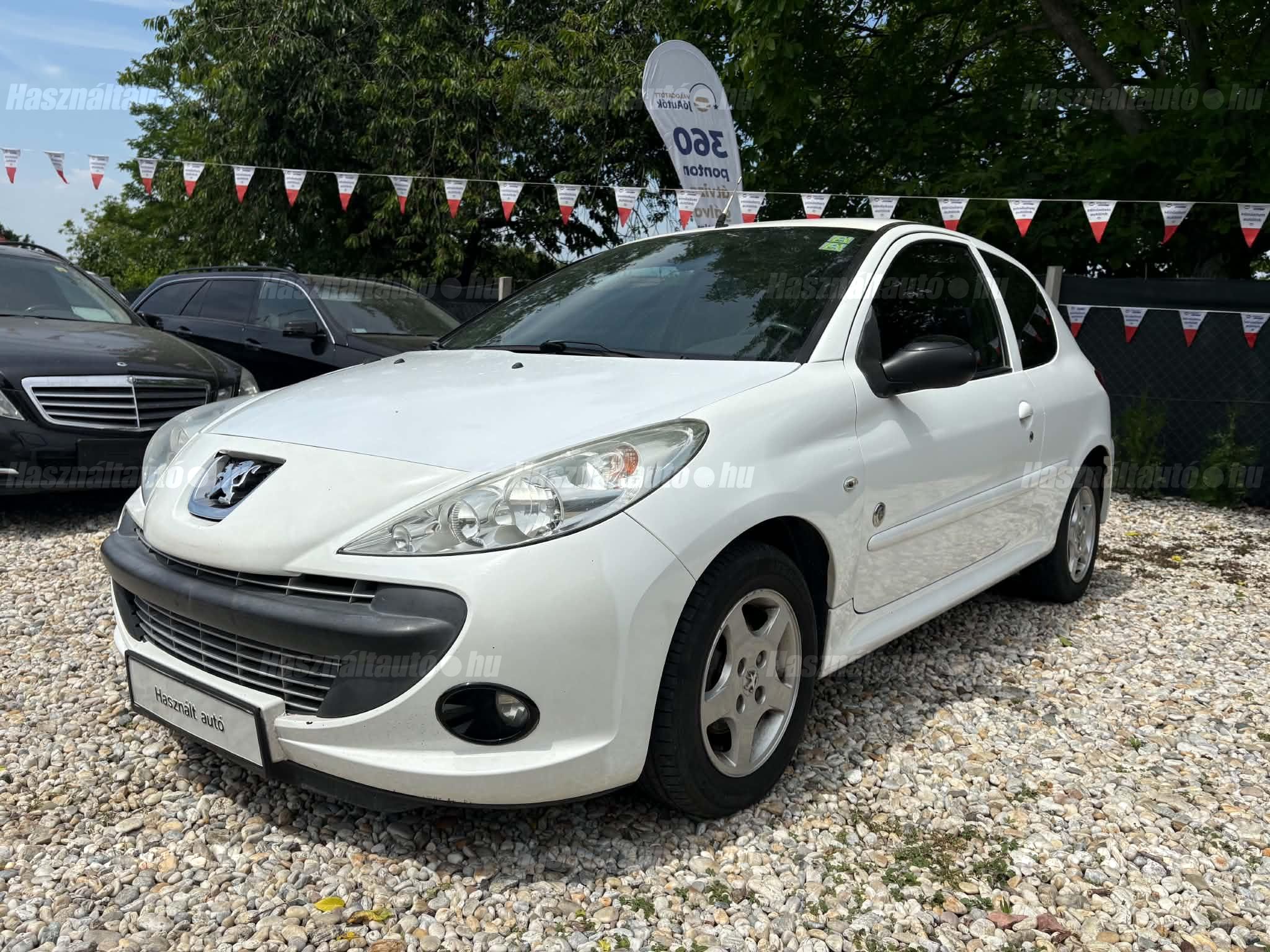 PEUGEOT 206 2012 - 1