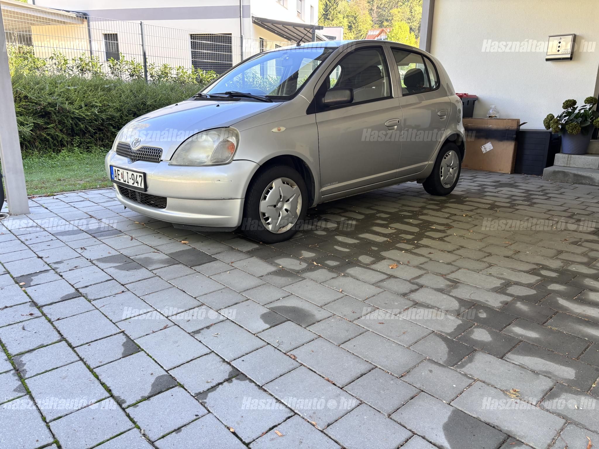 TOYOTA YARIS 2003/2 - 1