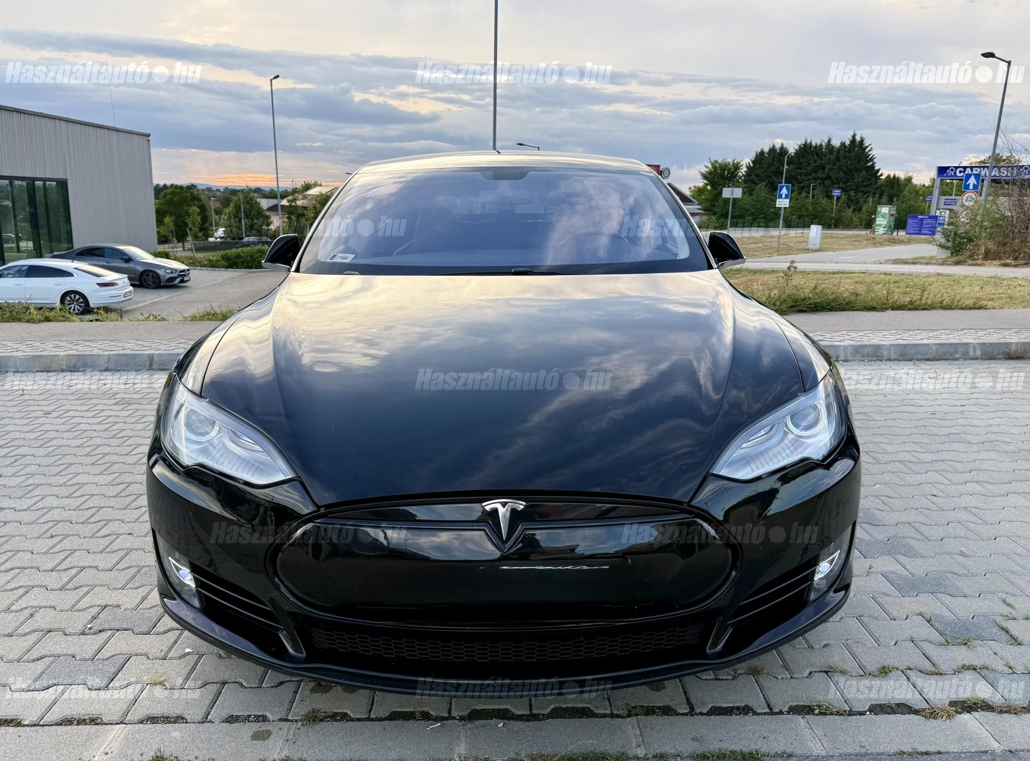 TESLA MODEL S 2014/6 - 1