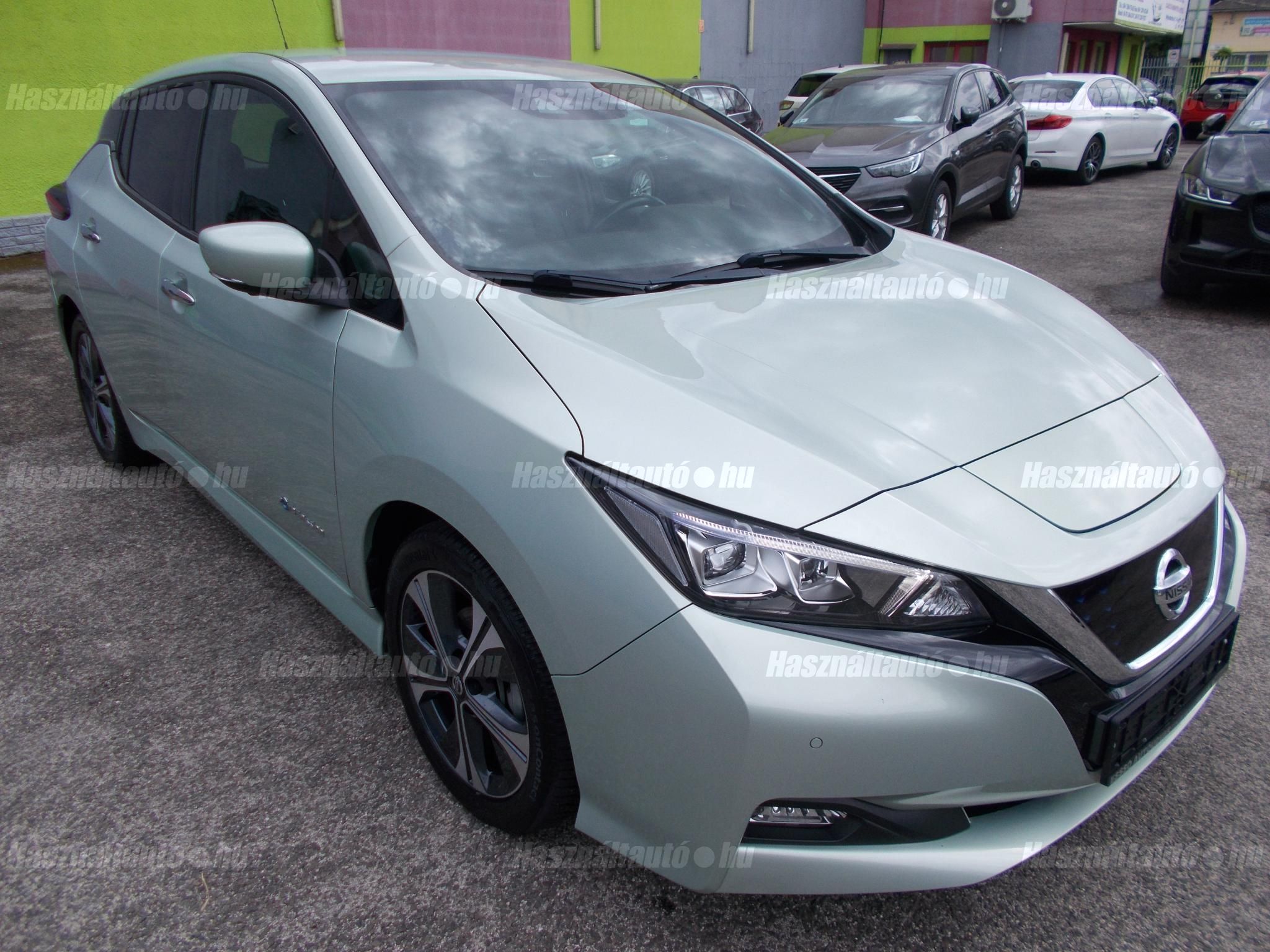 NISSAN LEAF 2020/12 - 1